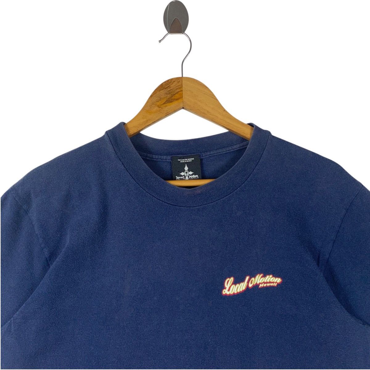 Vintage Vintage 90s LOCAL MOTION hawaii big logo Surfing tee Size US L / EU 52-54 / 3 - 3 Thumbnail