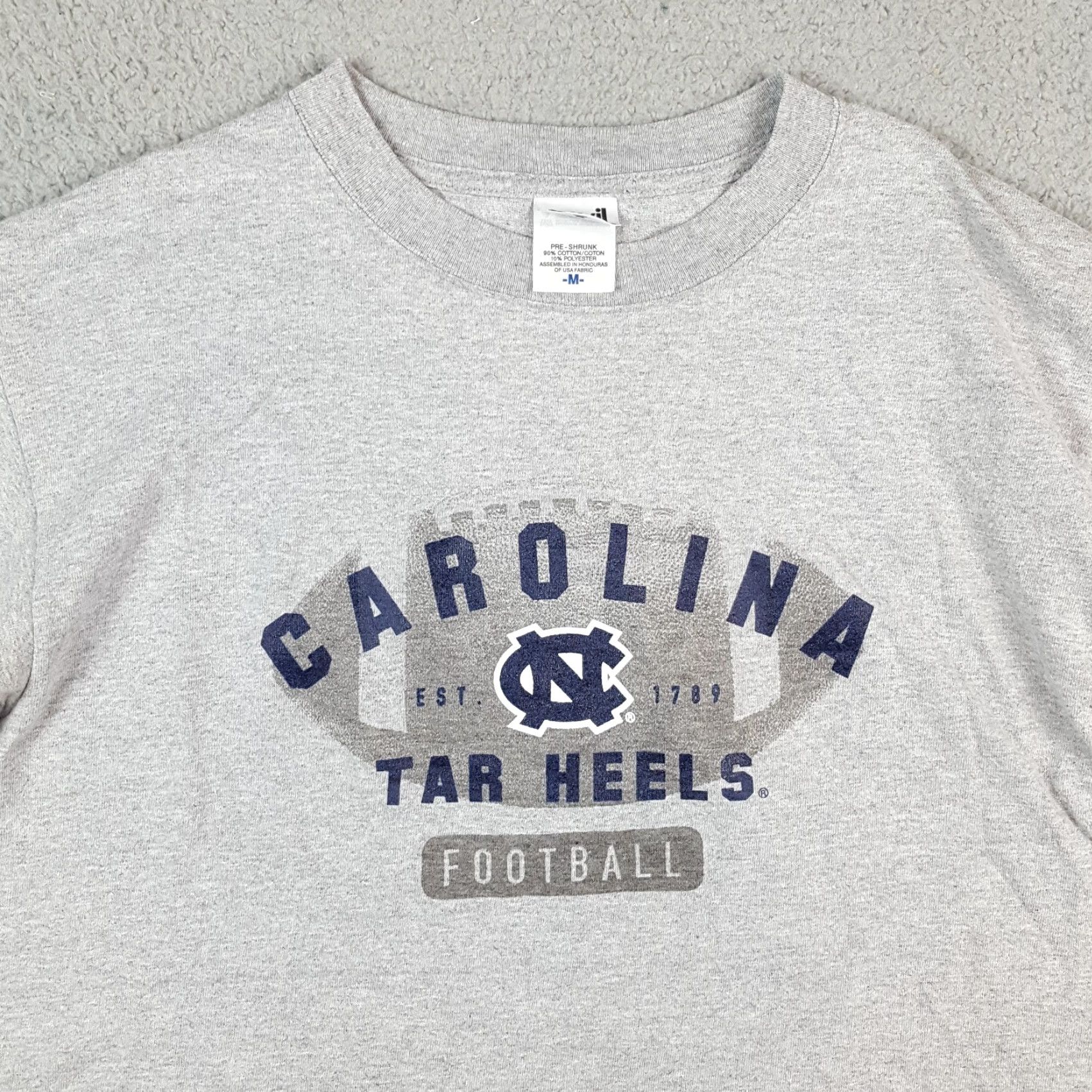 Anvil VINTAGE Carolina Tar Heels Football T-Shirt Men's Small Gray Cotton Embroidered Logo 90s College University Sports T Shirt Size US S / EU 44-46 / 1 - 2 Thumbnail