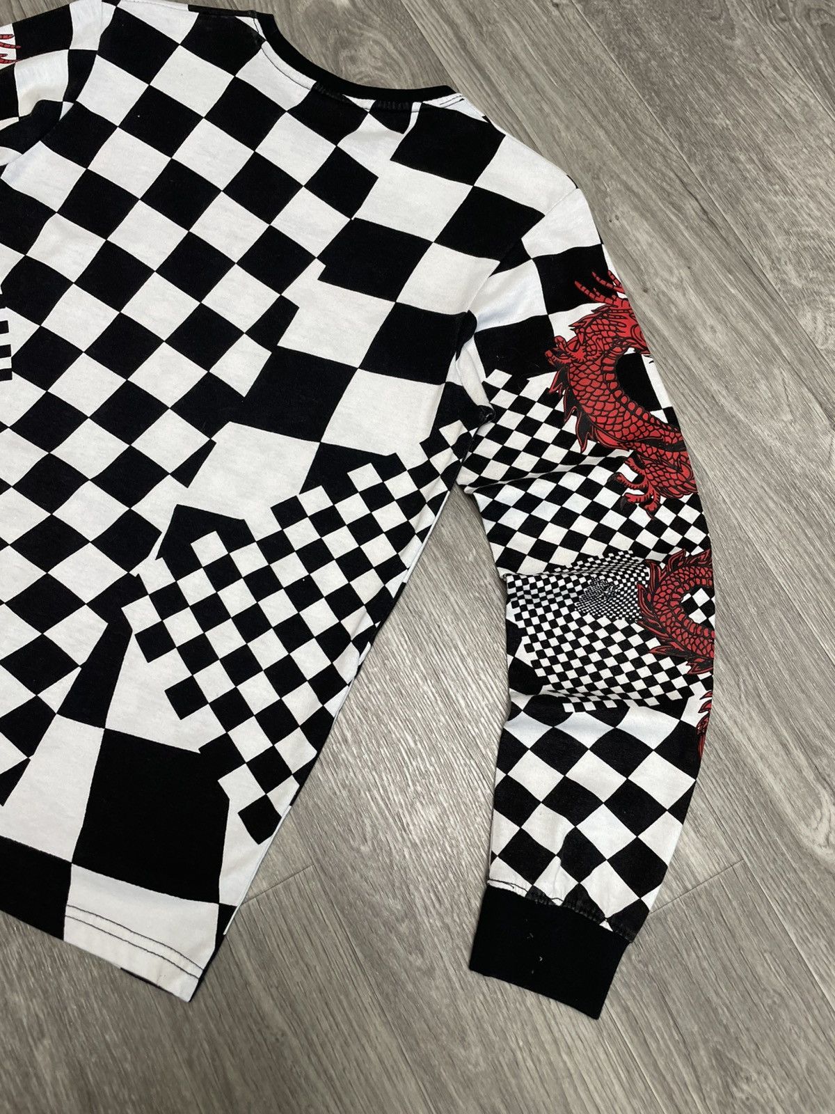 Airwalk Airwalk Long Sleeve Graphic Shirt Checkerboard Dragon Print Size US M / EU 48-50 / 2 - 12 Thumbnail