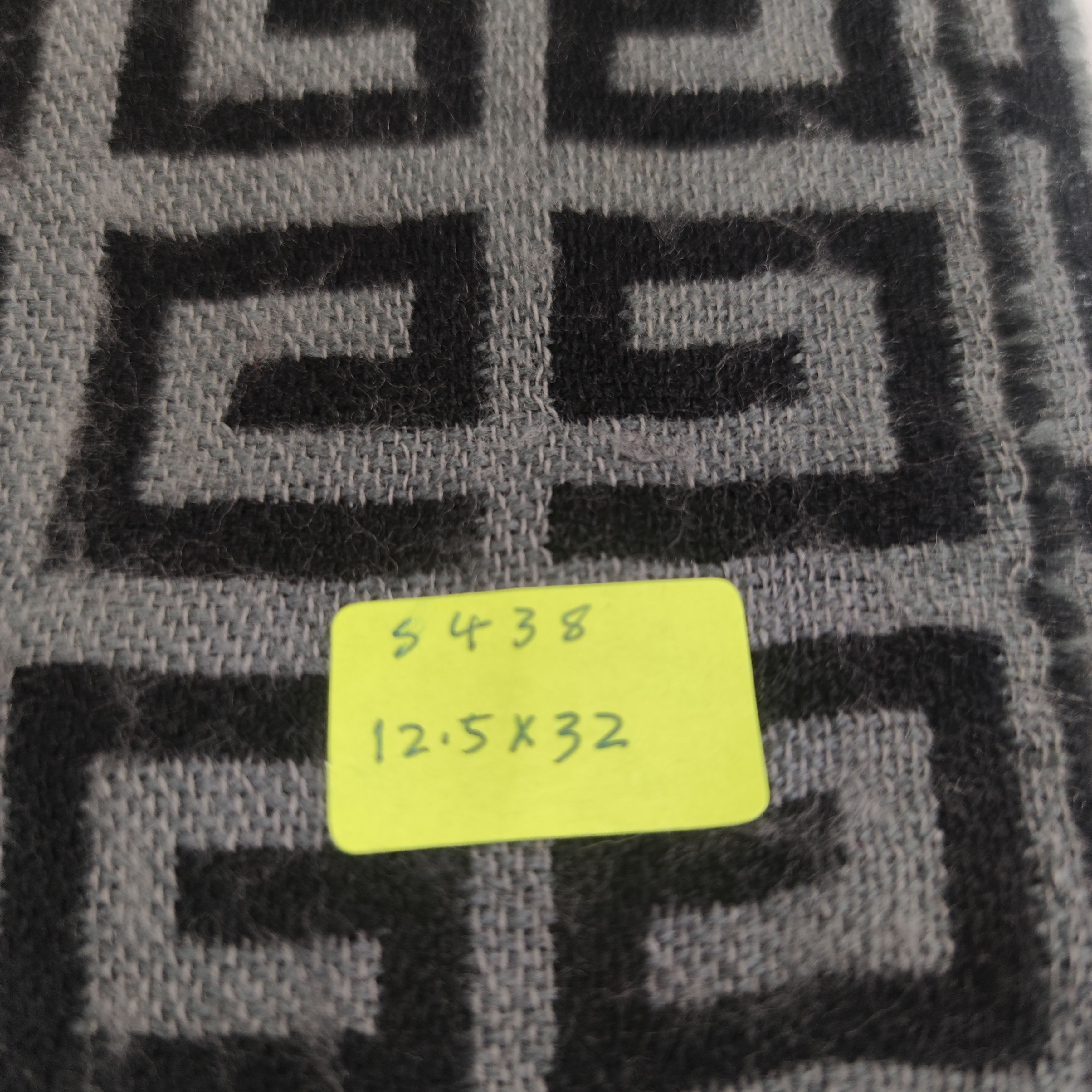 Givenchy Givenchy Monogram Scarf/Muffler/Wool S438 Size ONE SIZE - 6 Thumbnail