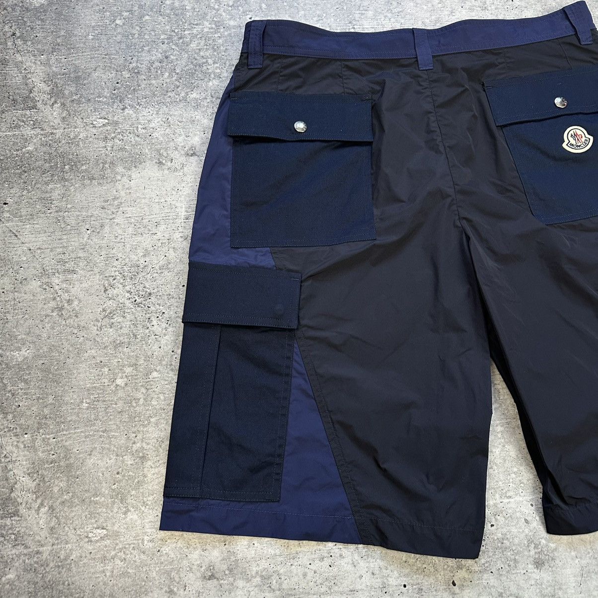 Moncler Moncler Cargo Shorts Navy Blue Men’s Size 50 Size US 32 / EU 48 - 16 Thumbnail