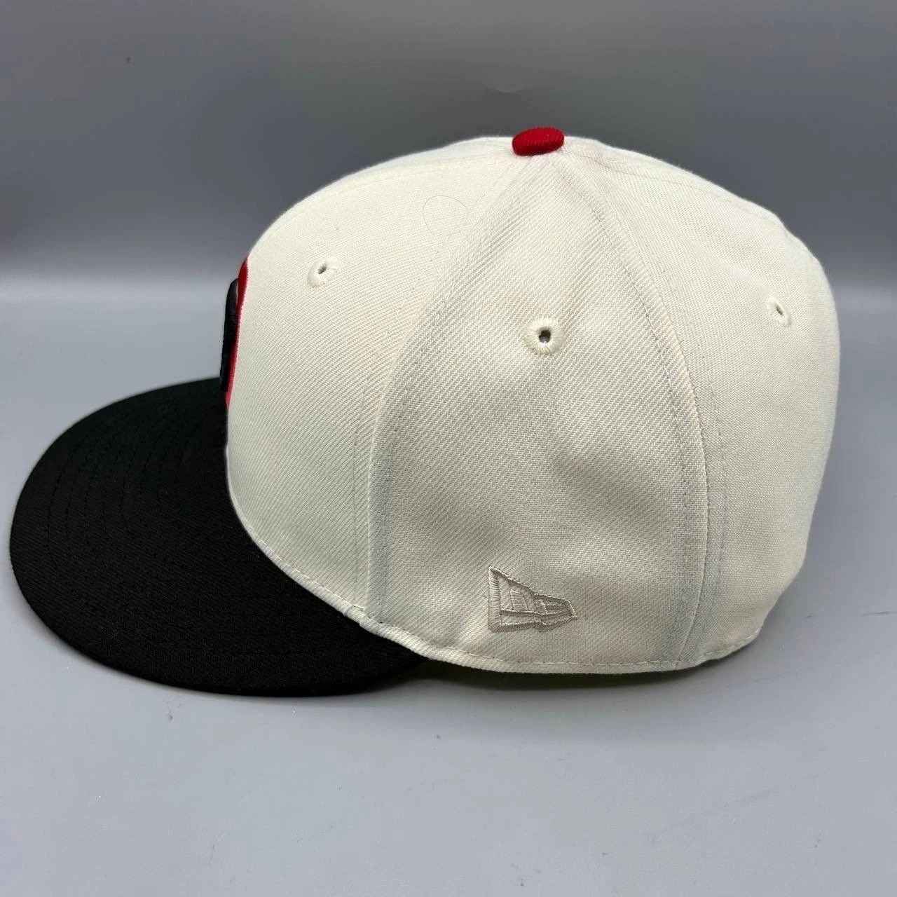New Era Chicago Cubs Hat Men 7 3/8 59Fifty New Era MLB Fitted Size ONE SIZE - 6 Thumbnail