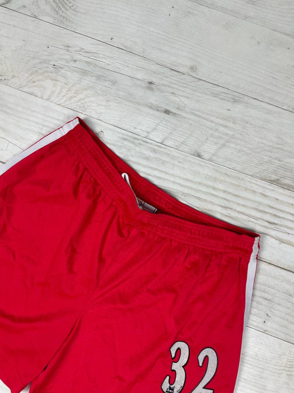 Reebok REEBOK LIVERPOOL 1996 1998 HOME FOOTBALL SOCCER SHORTS Size US 32 / EU 48 - 2 Thumbnail