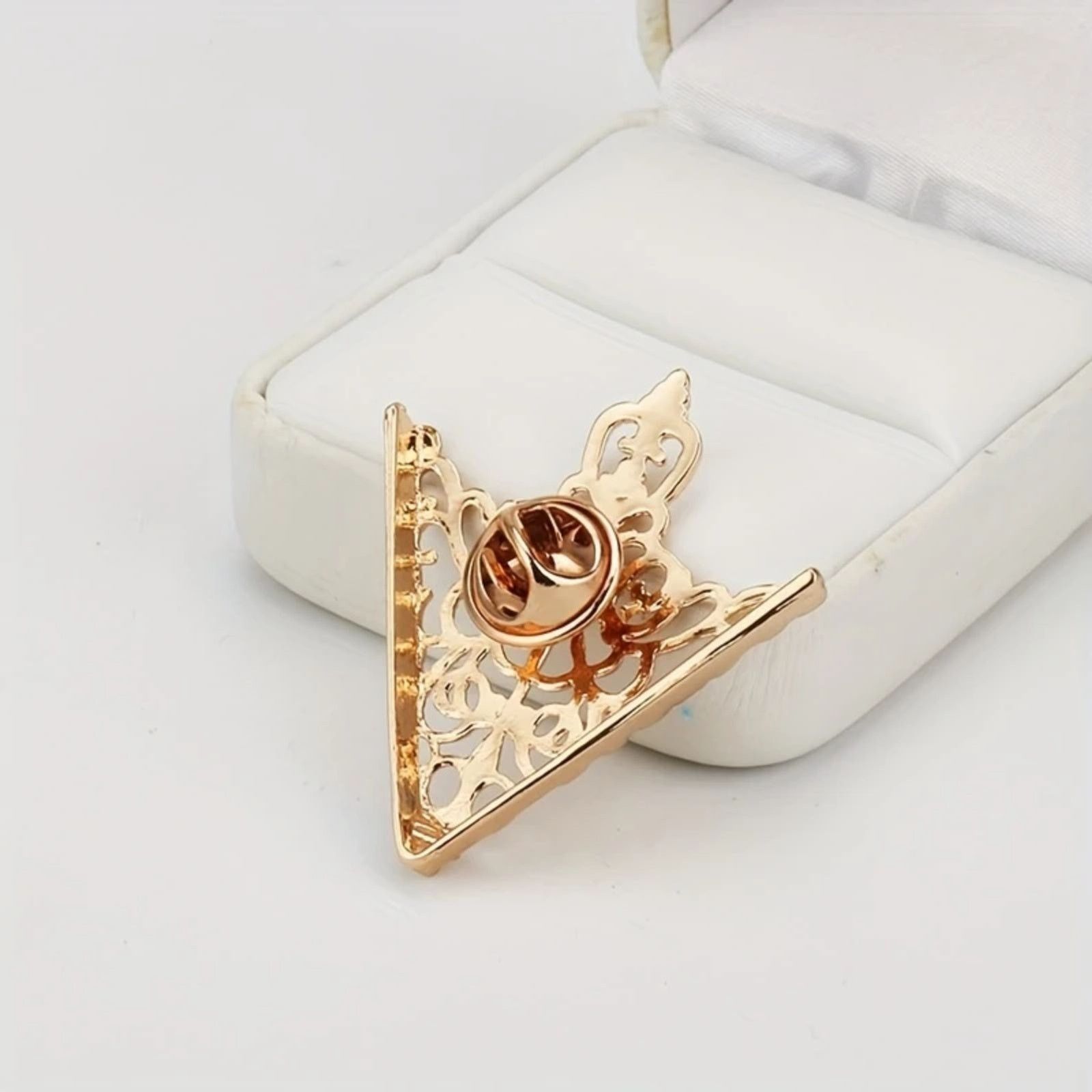 Other Vintage Style Gold Tone Metal Collar Tips – 1 Pair Filigree Size ONE SIZE - 5 Thumbnail