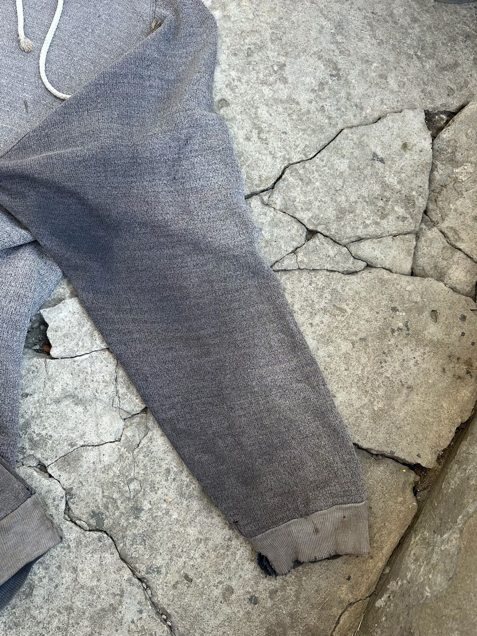 Other Perfect Faded distressed hoodie Han cuff 90s vintage Size US L / EU 52-54 / 3 - 7 Thumbnail