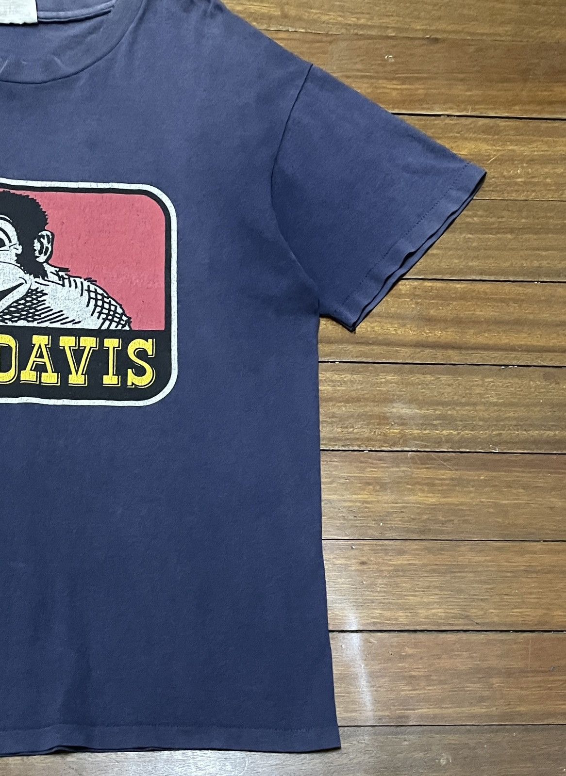 Ben Davis Rare Design Vintage Brand Ben Davis Distressed T-shirt 1990s Size US L / EU 52-54 / 3 - 5 Thumbnail