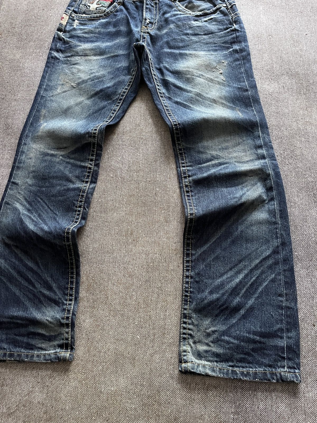 Japanese Brand yoshitomo Nara Lolita Faded Jeans Size US 31 - 8 Thumbnail