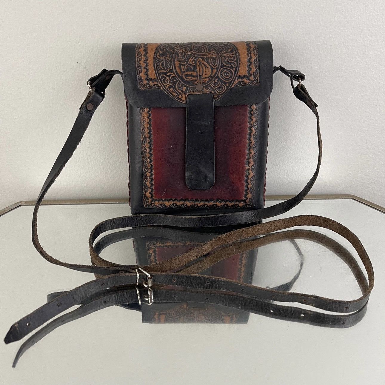 Vintage Vintage Shell Tooled Leather Black Red Aztec Crossbody Bag Size ONE SIZE - 1 Thumbnail