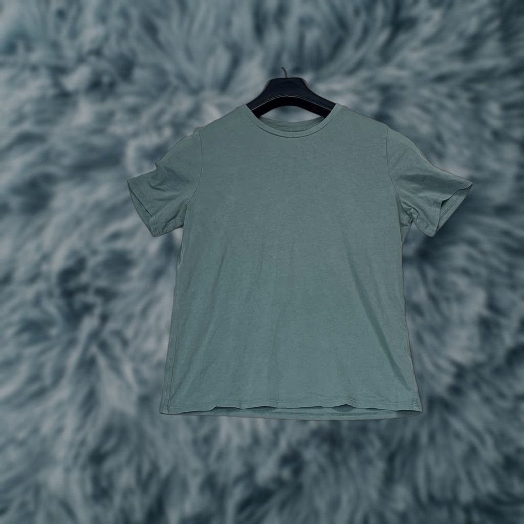 Lululemon Lululemon T Shirt Womens Short Sleeve Green Size S Activewear See Measurements Size S / US 4 / IT 40 - 1 Thumbnail