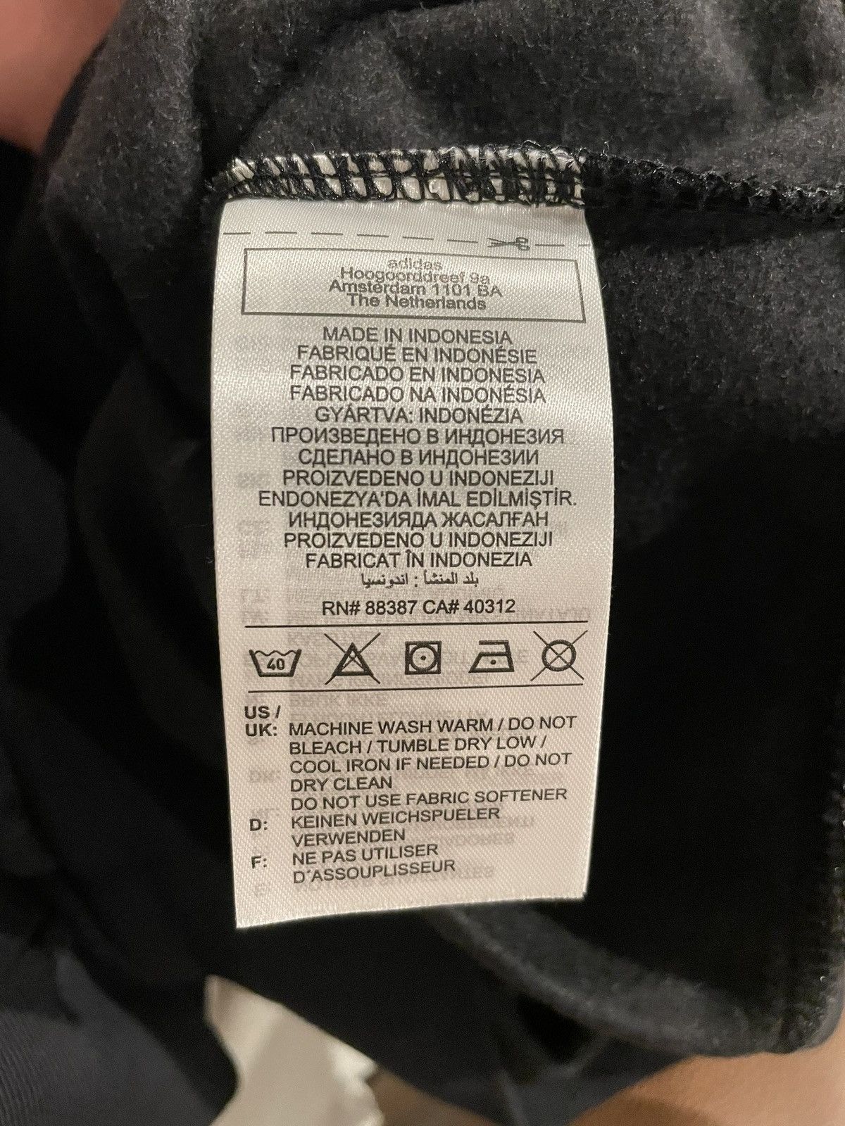 Adidas Adidas Black Hoodie Size US S / EU 44-46 / 1 - 3 Thumbnail