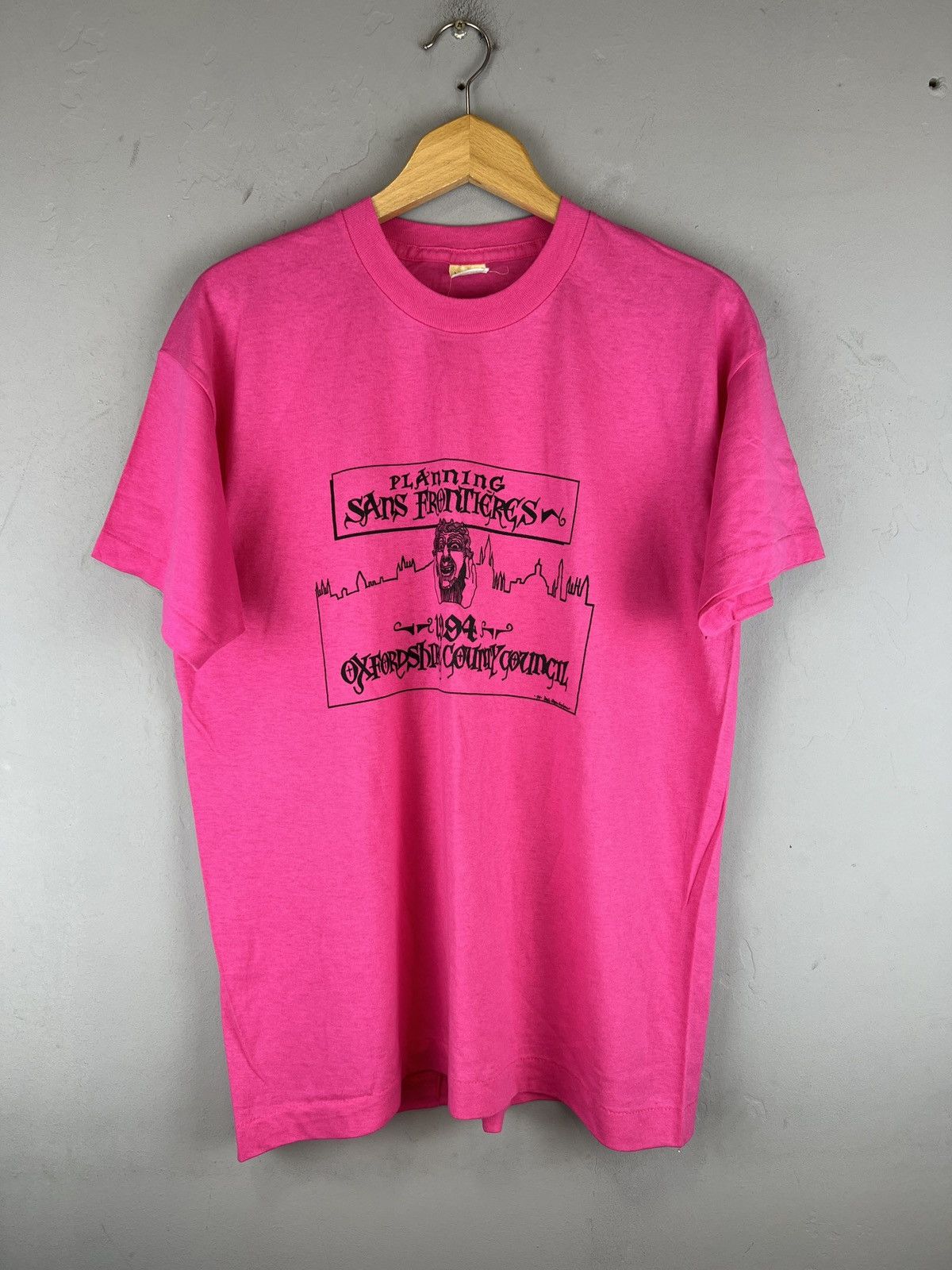 Fruit Of The Loom × Vintage Vintage 80s San Frontieres Art Pink Devil t shirt y2k style Size US L / EU 52-54 / 3 - 1 Thumbnail