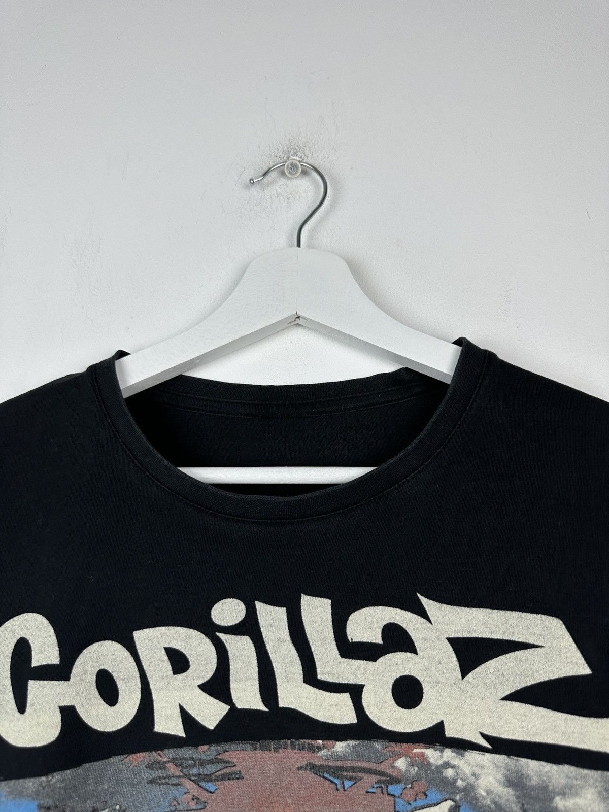Band Tees Gorillaz Greetings From Plastic Beach Graphic T Shirt Tee Size US M / EU 48-50 / 2 - 4 Thumbnail