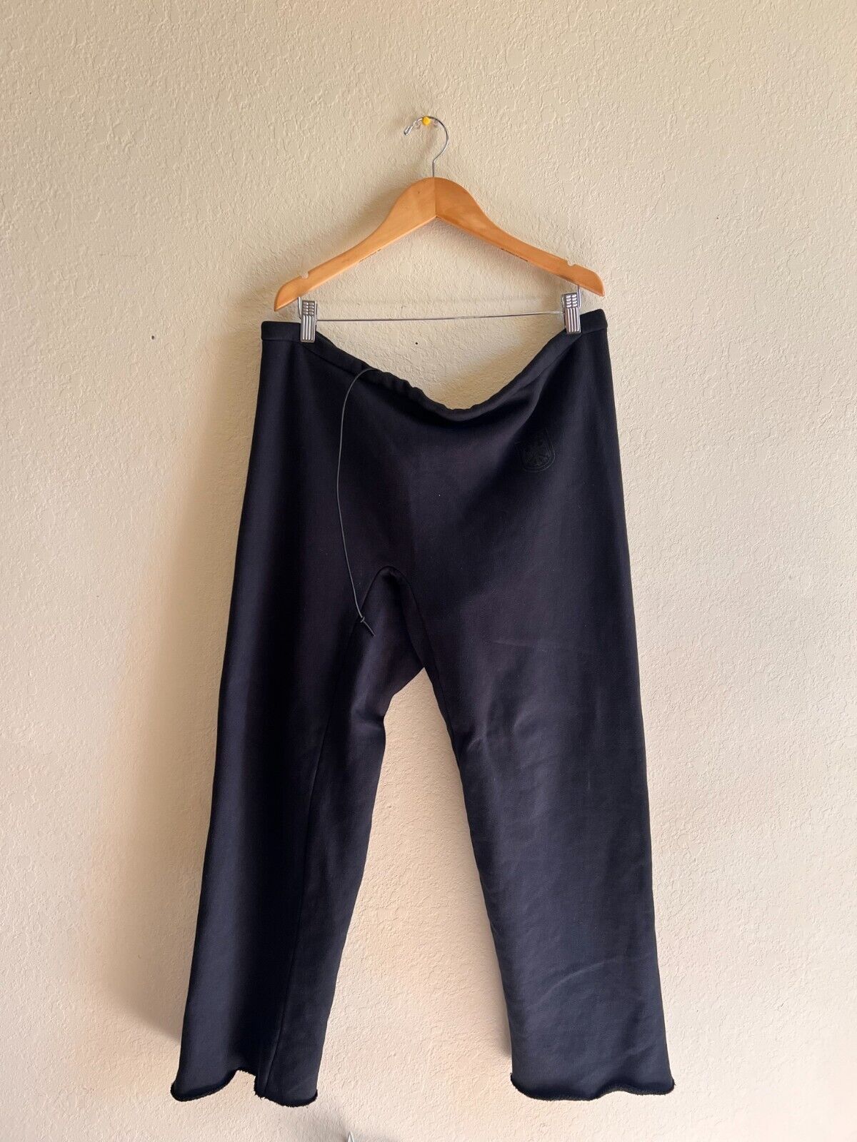Yeezy Yeezy Season Vultures Sweatpants Size Large Black Size US 37 - 1 Thumbnail