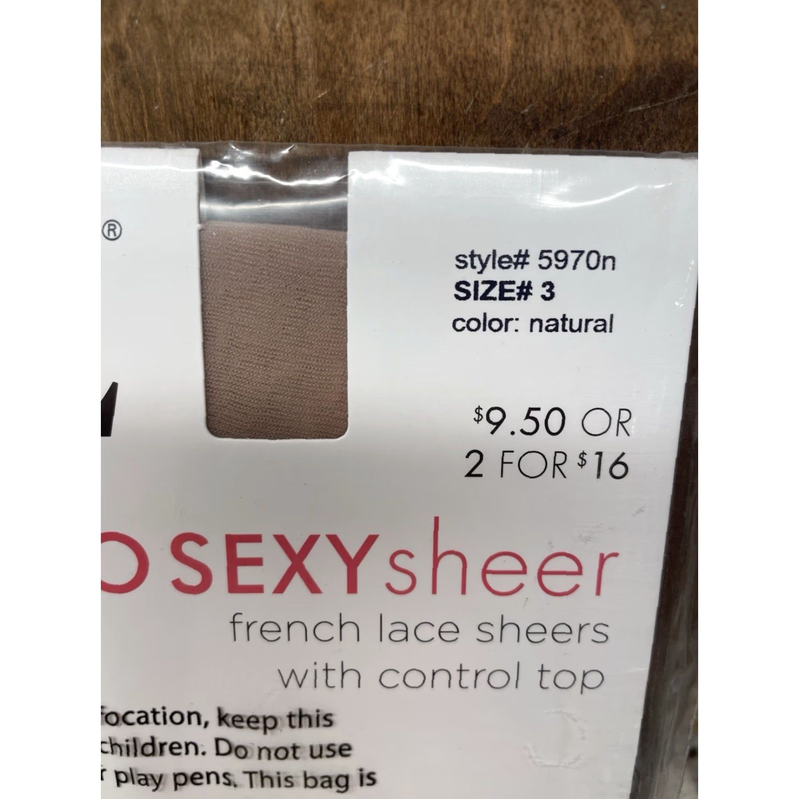 Vintage HUE Sheer Control Top Pantyhose 5970N Natural Size 3 15 Denier Womens Size XS / US 0-2 / IT 36-38 - 4 Thumbnail