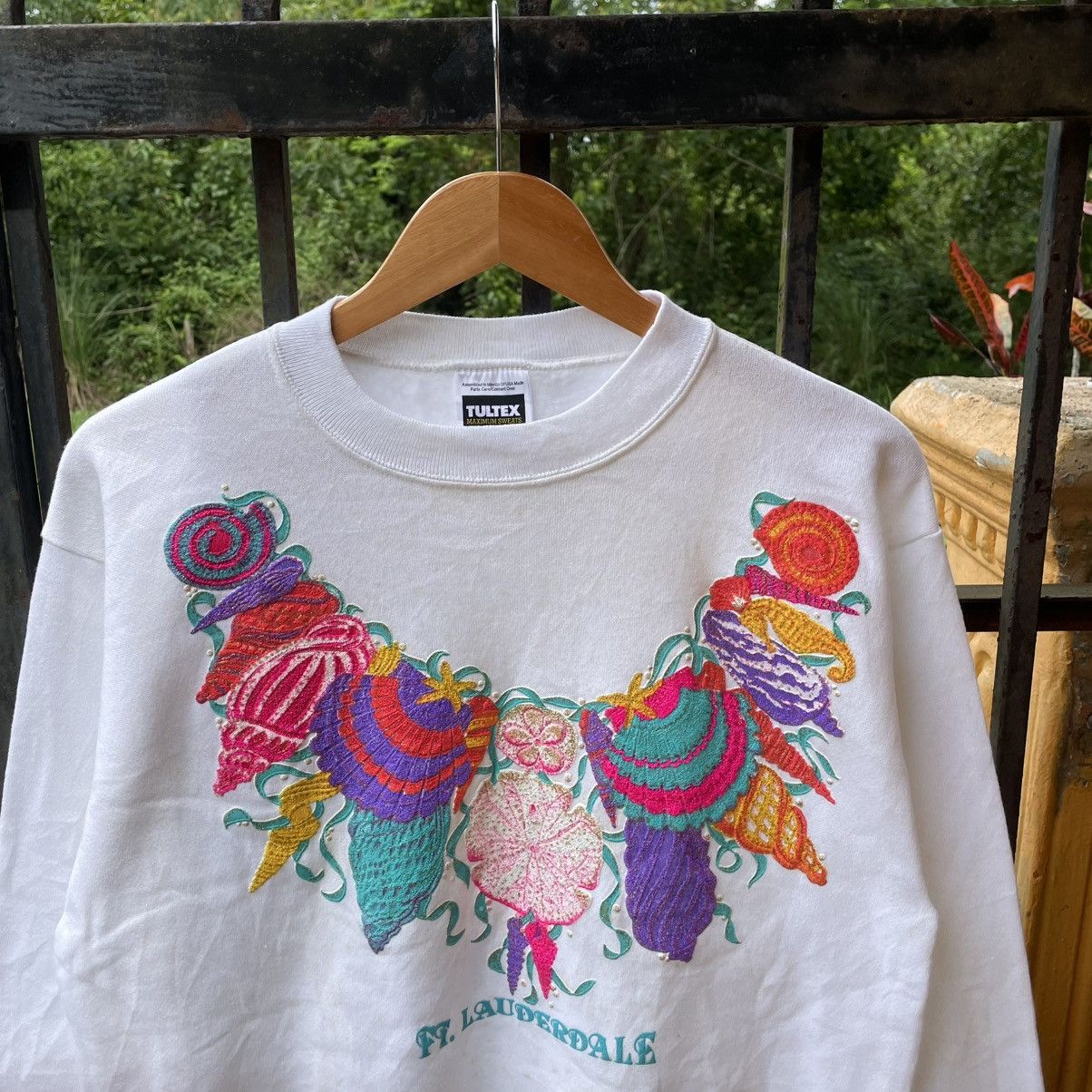 Tultex × Vintage 🔥Vintage 90s Tultex Motive Flower Sweatshirts Size US S / EU 44-46 / 1 - 3 Thumbnail