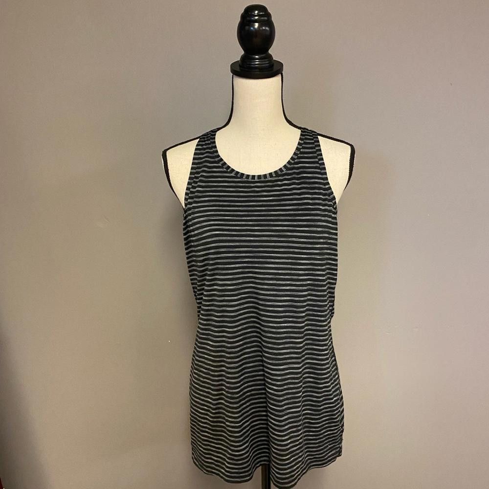 Designer Athleta athletic tank top Size M / US 6-8 / IT 42-44 - 1 Thumbnail