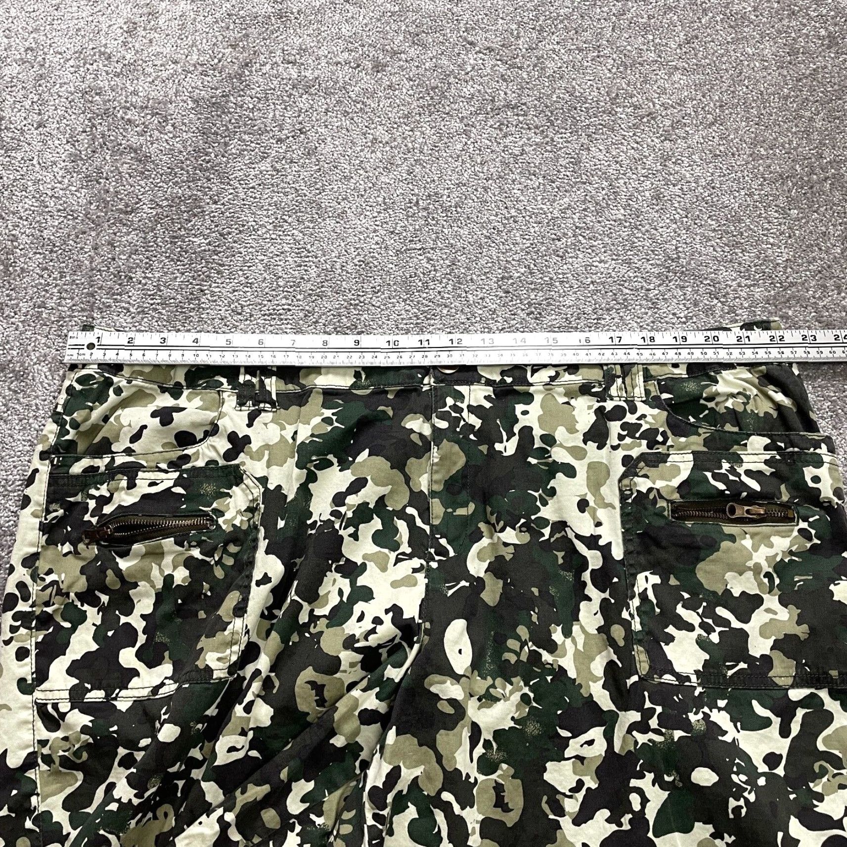 Vintage VINTAGE? No. (Not Vintage) Actually: Cato Chino Shorts Womens Plus 24W Green Camo Cotton Zip Pockets Casual 11" Insm Size 30" / US 8 / IT 44 - 5 Thumbnail