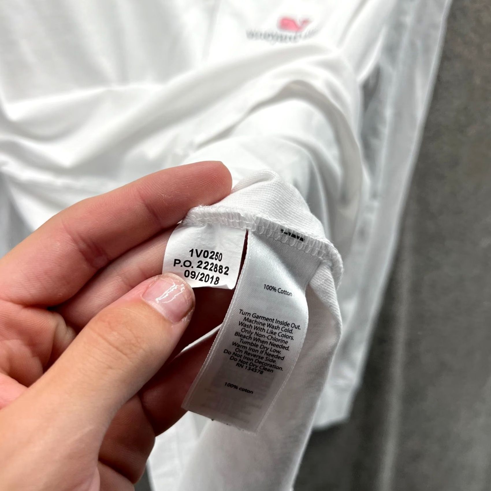 Vineyard Vines Vineyard Vines Shirt Mens Medium White Long Sleeve Pocket Logo Cotton Size US M / EU 48-50 / 2 - 4 Thumbnail