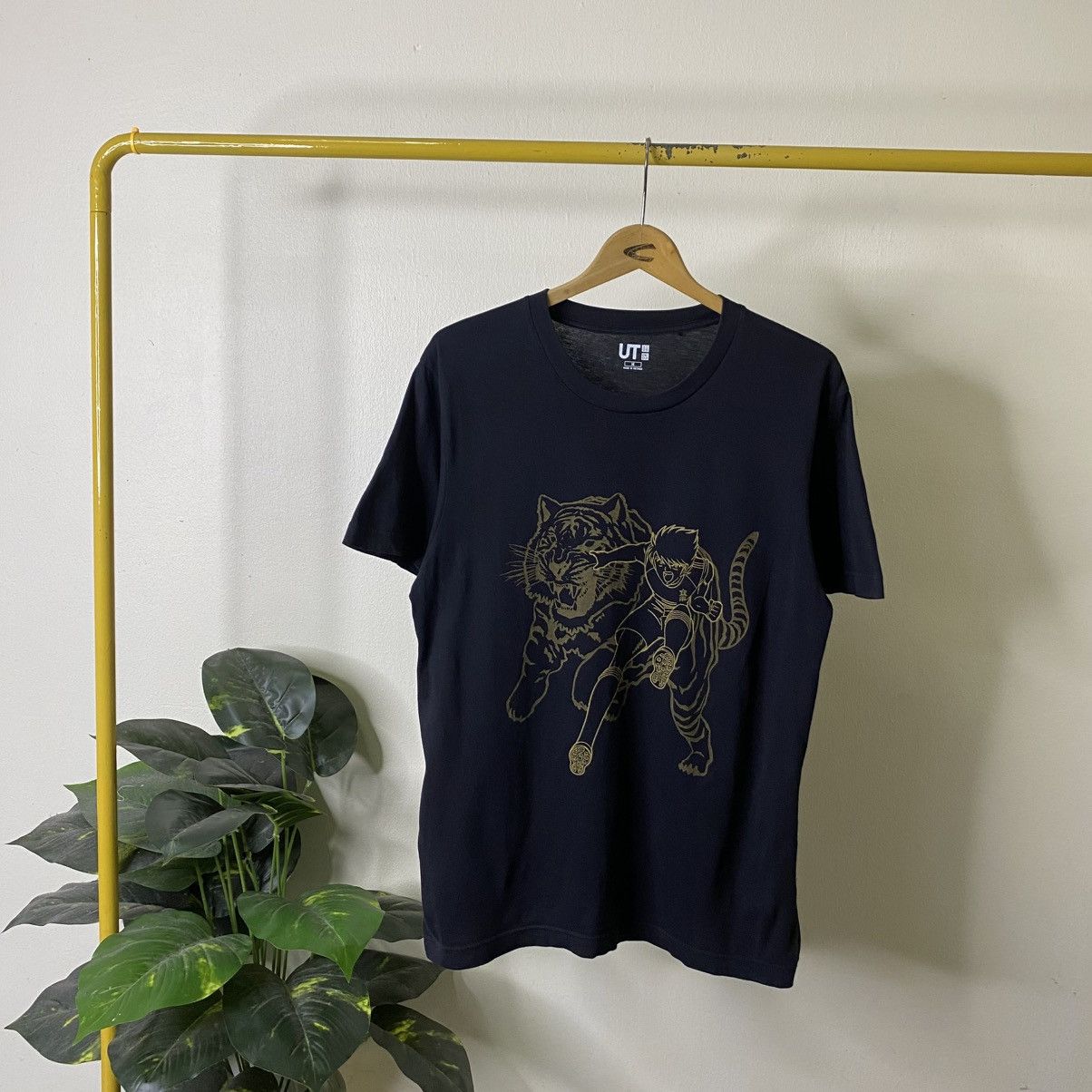 Uniqlo UT Captain Tsubasa Tiger Shot Anime Manga Series T-shirt Size US M / EU 48-50 / 2 - 1 Thumbnail