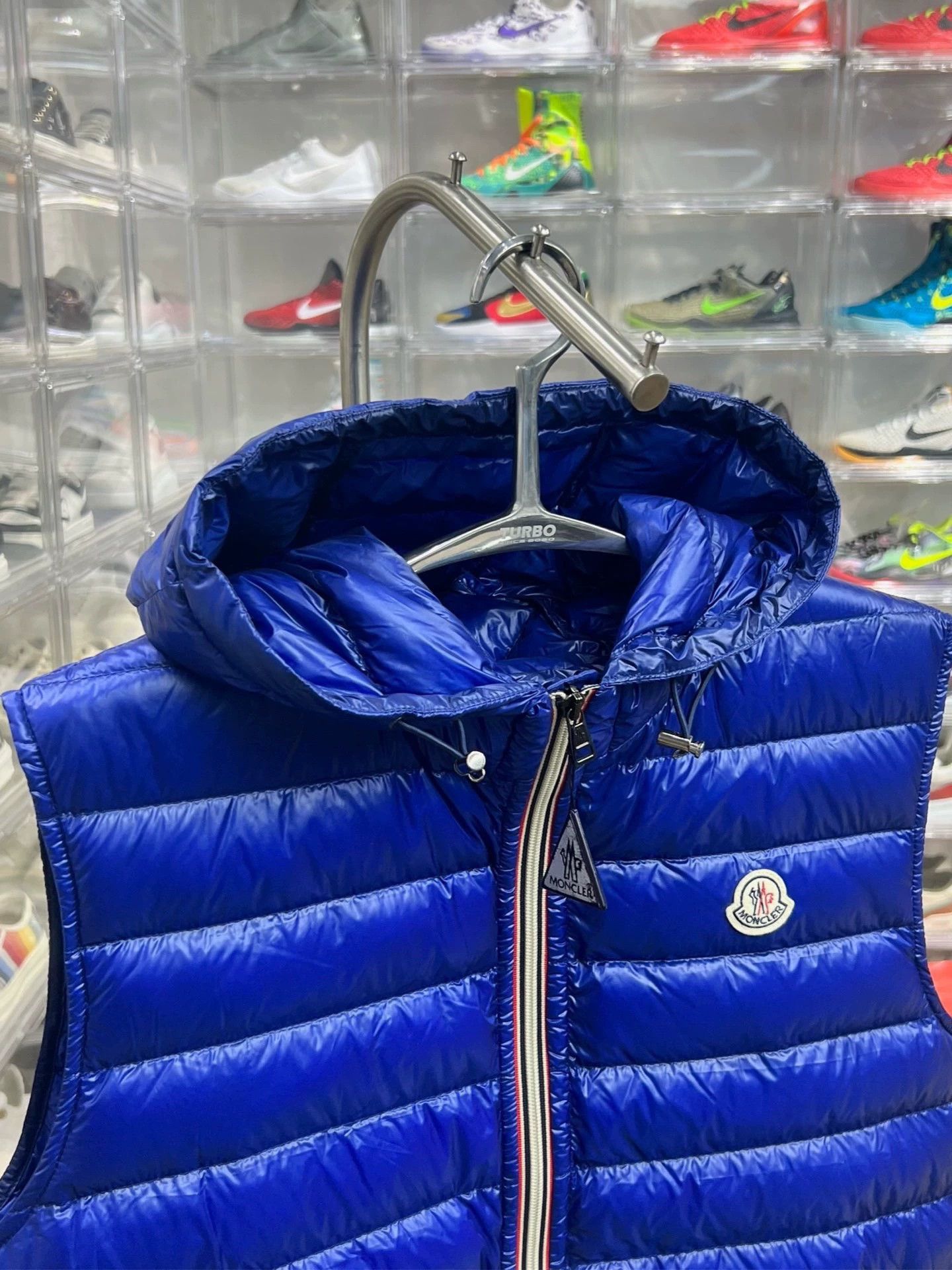 Moncler moncler blue hooded down vest size 6 Size US XXL / EU 58 / 5 - 2 Thumbnail