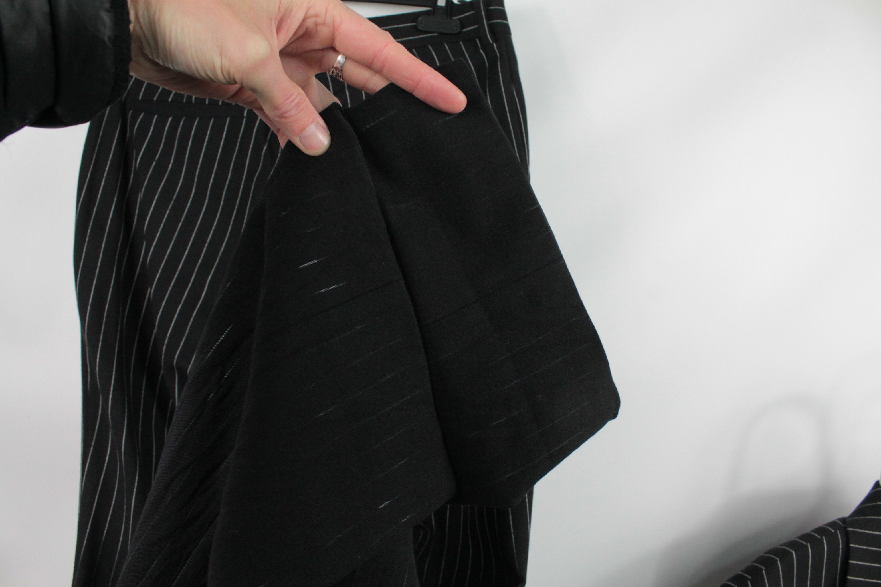 Roberto Cavalli Roberto Cavalli Class Black Striped Wool Formal Women's Suit Size XL / US 12-14 / IT 48-50 - 20 Thumbnail
