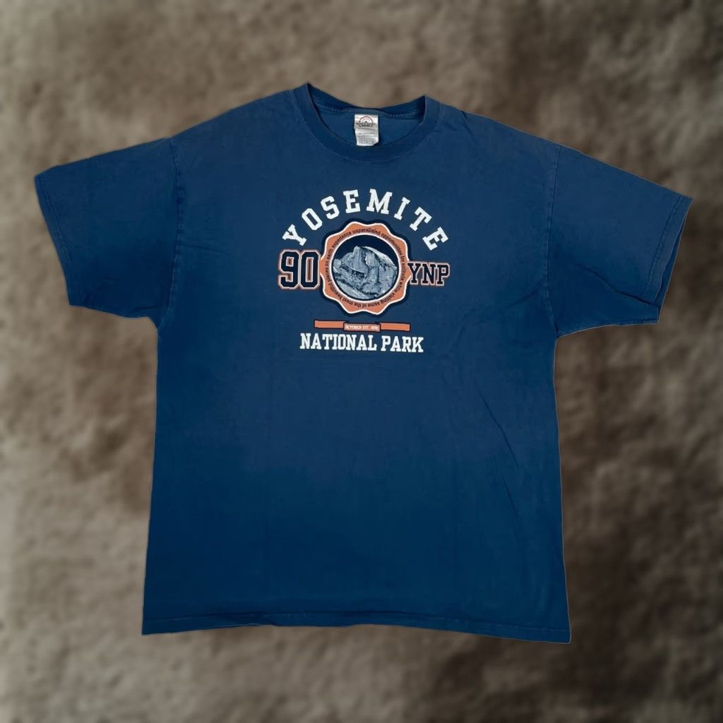 Delta VINTAGE Yosemite National Park T-Shirt Mens Blue XL Delta Short Sleeve Crew Neck Graphic Print Nature Outdoor Travel Souvenir 80s 90s Mens Size US XL / EU 56 / 4 - 1 Thumbnail