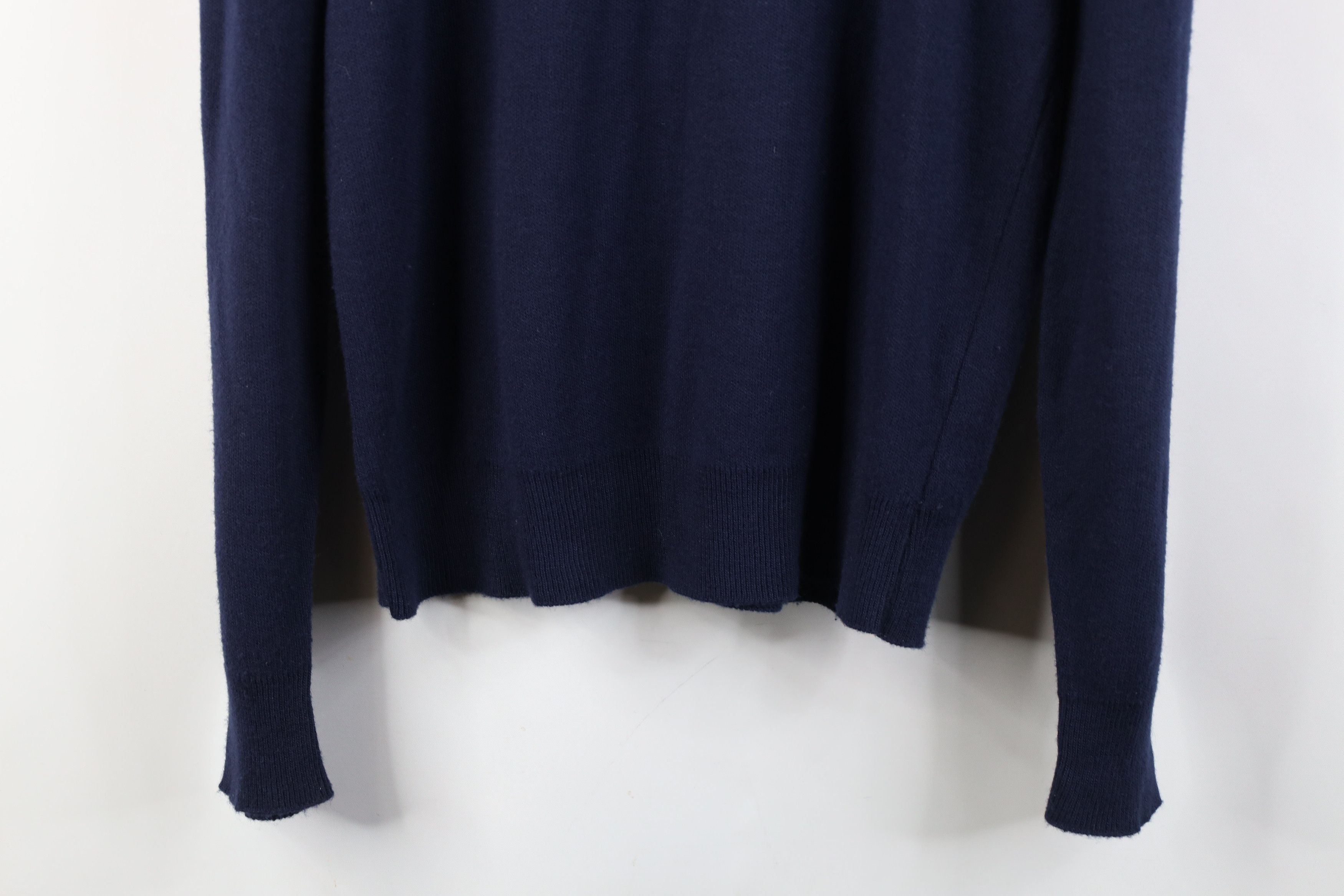 Vintage Vintage 70s Streetwear Knit V-Neck Sweater Navy Blue USA Size US L / EU 52-54 / 3 - 10 Thumbnail