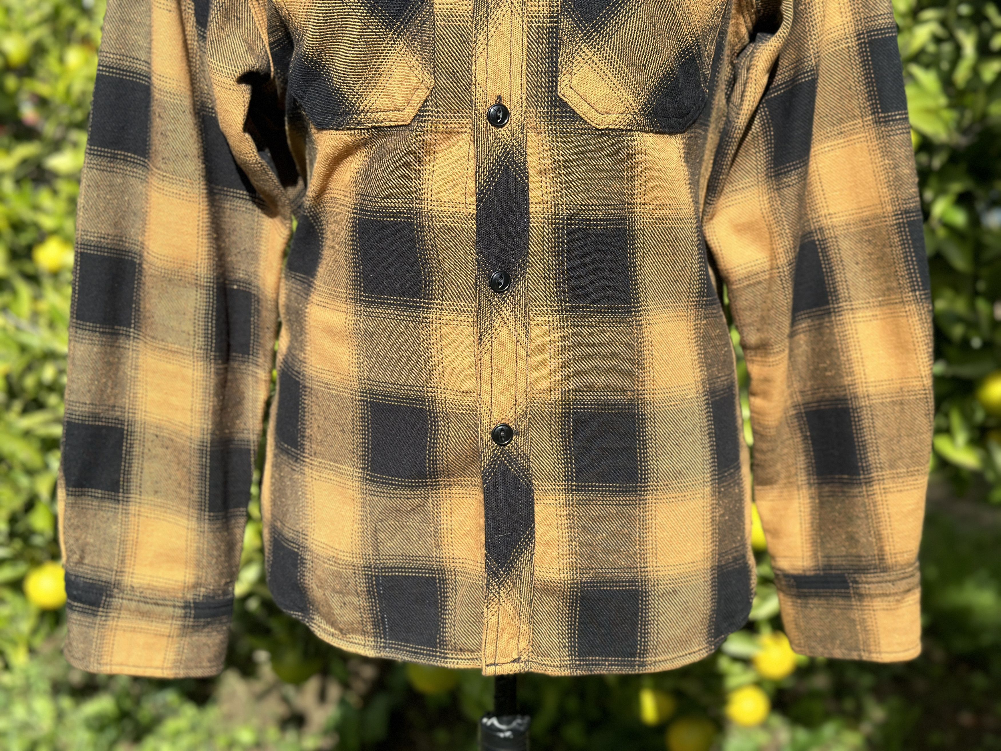 Rogue Territory Rare Rogue Territory Western Gold Heavy Plaid Button Size M Size US M / EU 48-50 / 2 - 8 Thumbnail