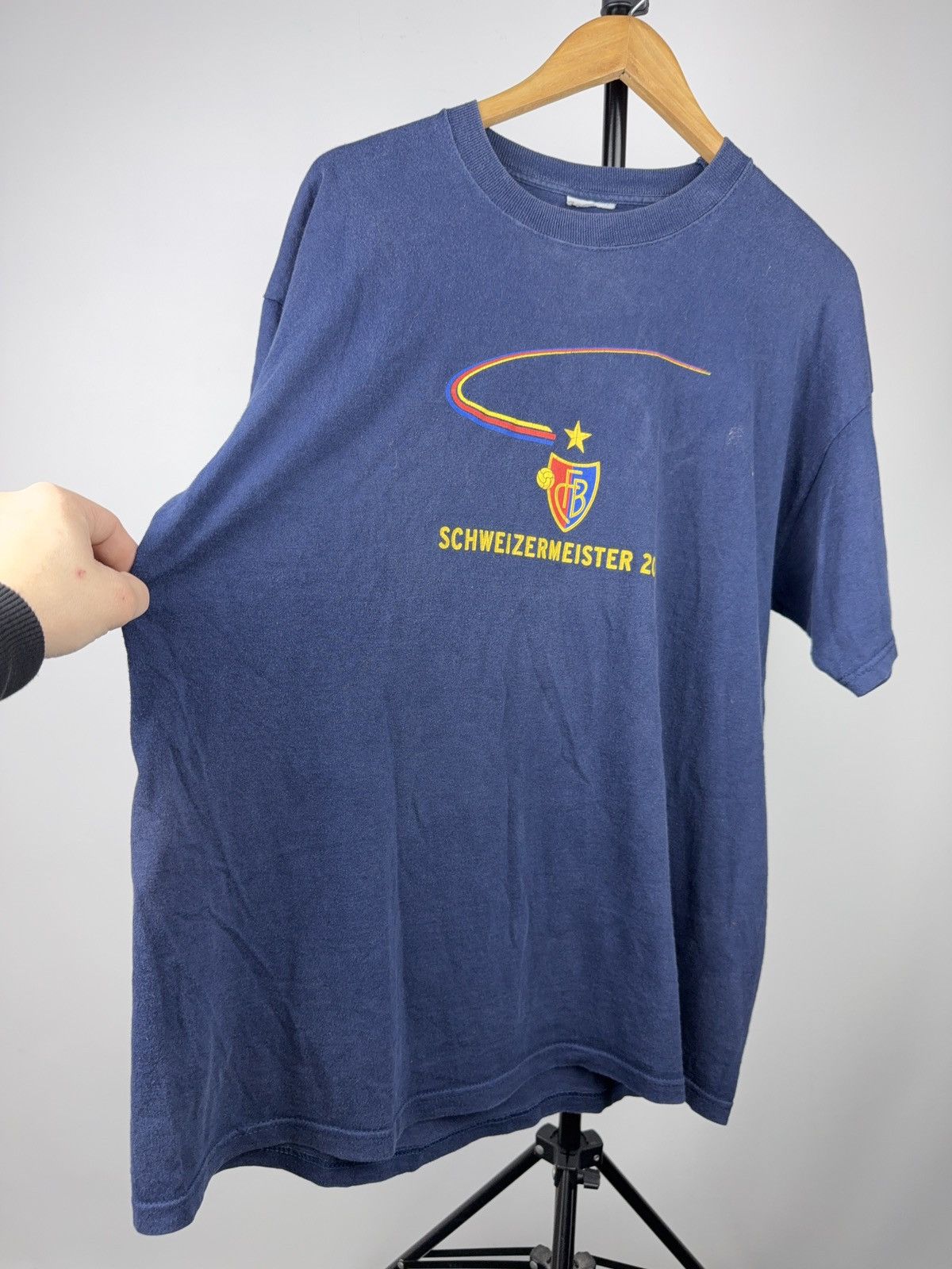 Vintage Vintage 00s FC Basel Schweizermeister 2004 Soccer T Shirt Size US XL / EU 56 / 4 - 11 Thumbnail