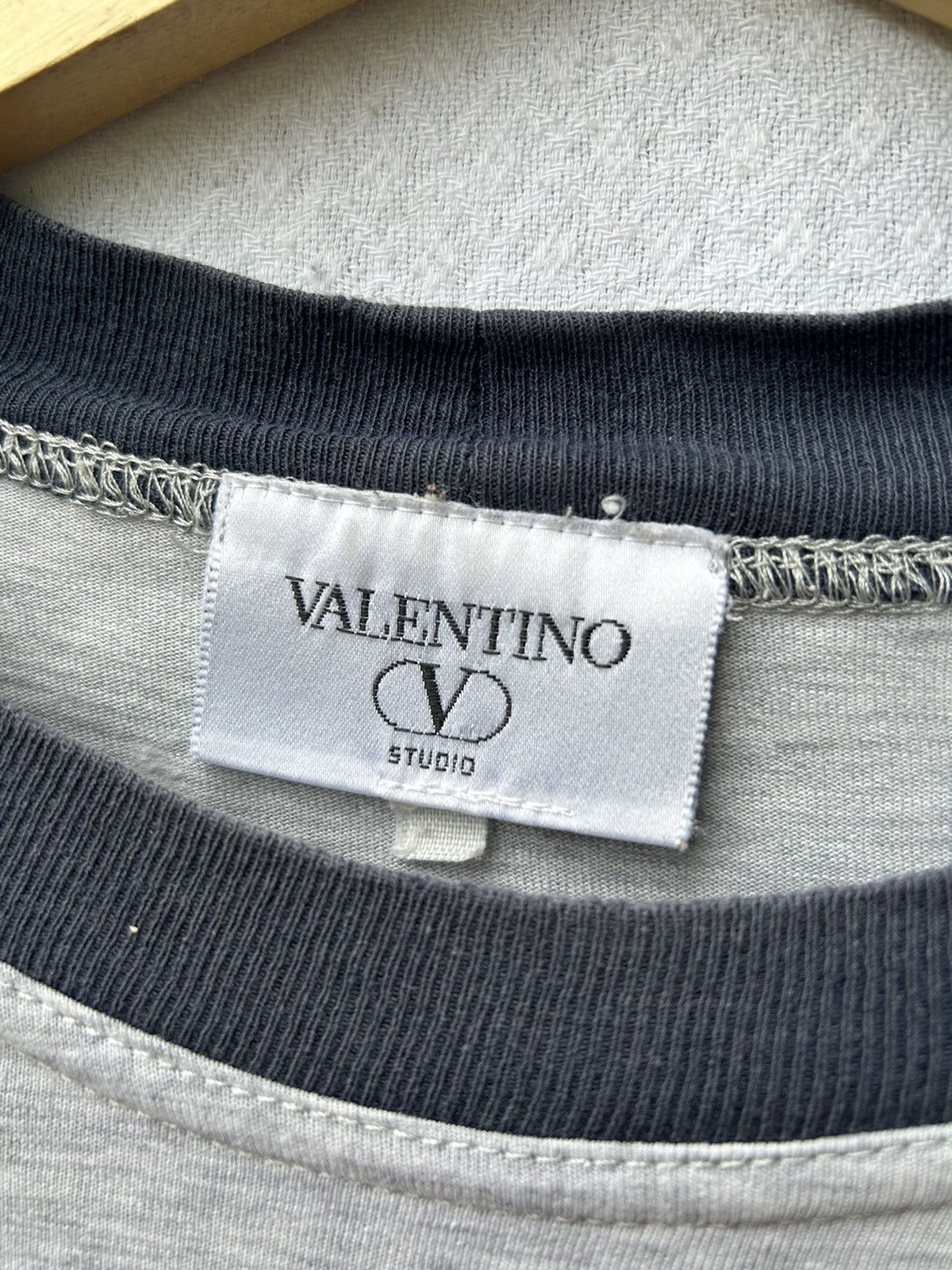 Designer × Valentino Vintage valentino anchor tee Size US L / EU 52-54 / 3 - 5 Thumbnail