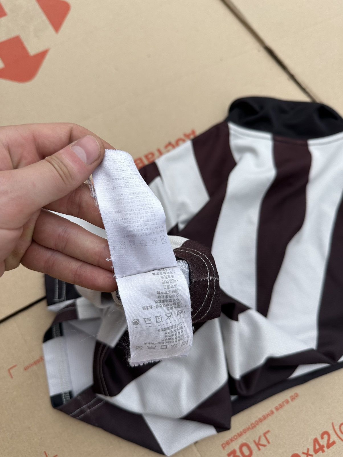 Nike × Vintage Vintage Nike Striped Soccer Jersey Y2K Football Style Size US M / EU 48-50 / 2 - 11 Thumbnail