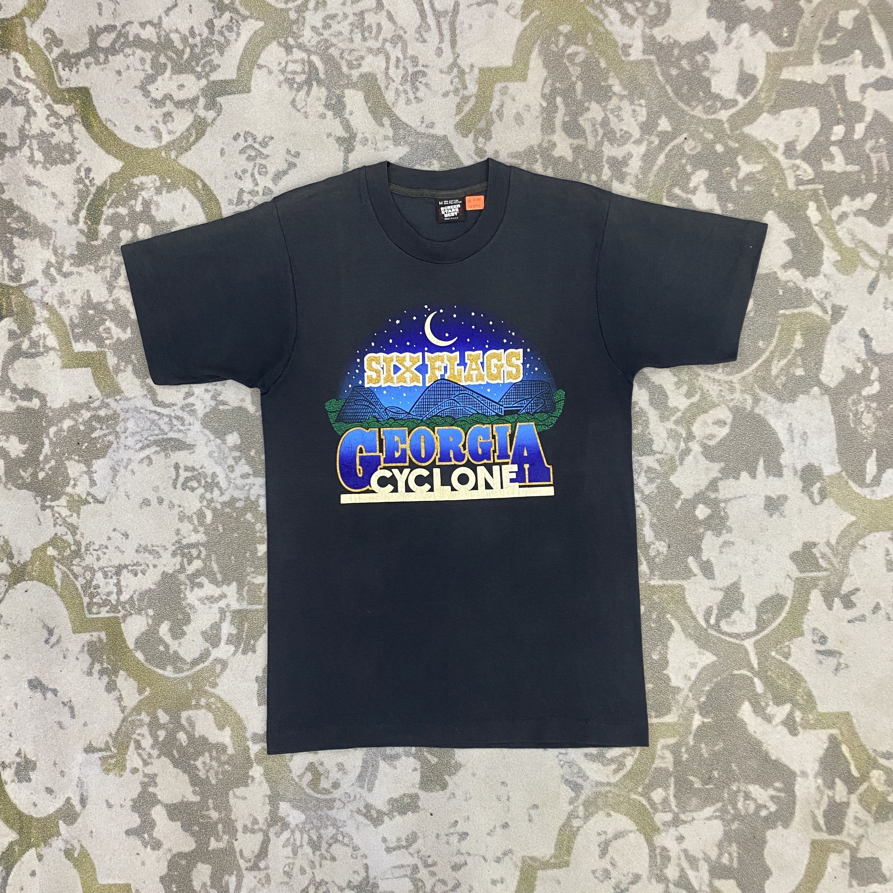 Vintage Vintage Six Flags Georgia Cyclone T-Shirt - H091 Size US S / EU 44-46 / 1 - 1 Thumbnail