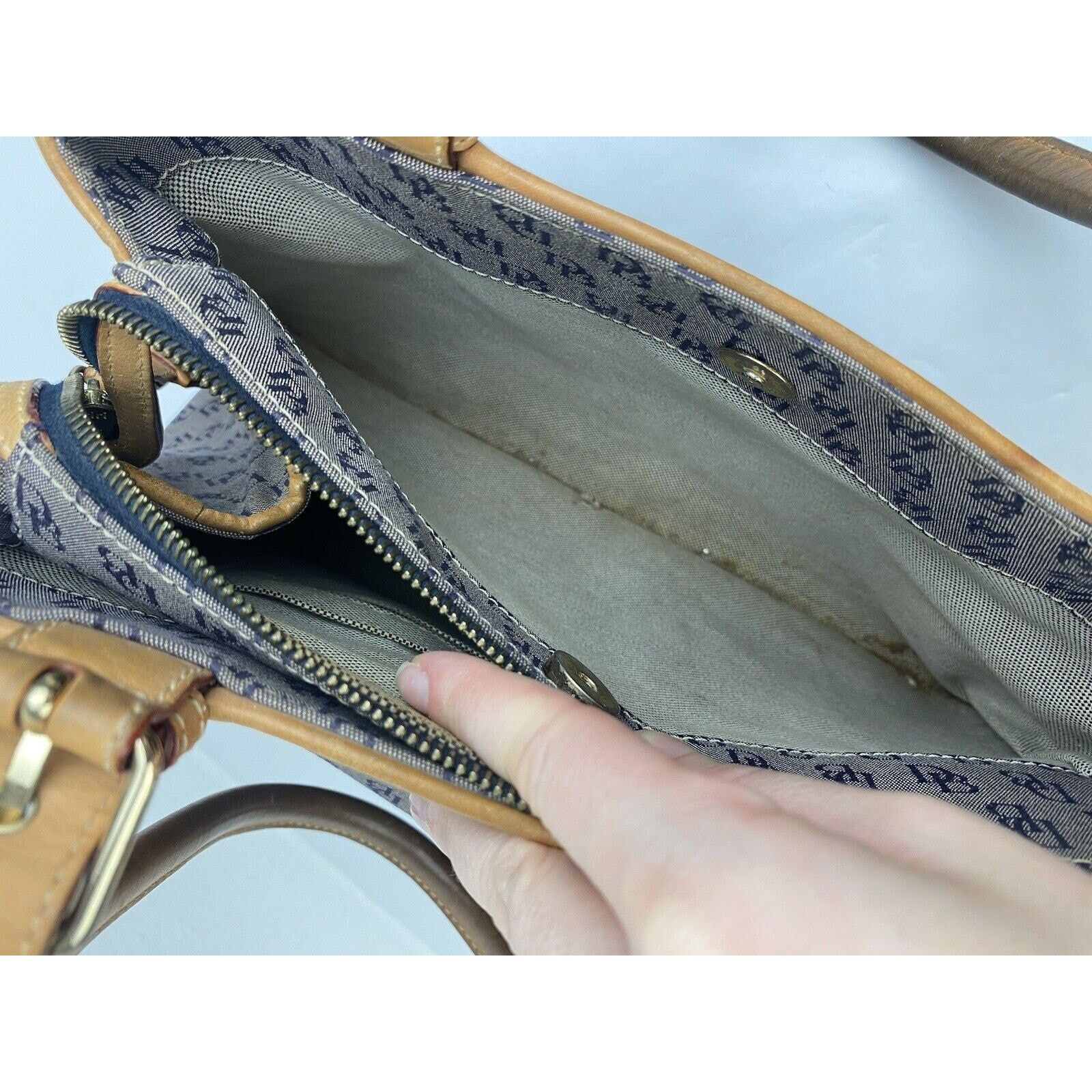 Dooney & Bourke Dooney & Bourke Set Blue Logo Bag ID Holder Sunglasses Pouch Size ONE SIZE - 19 Thumbnail