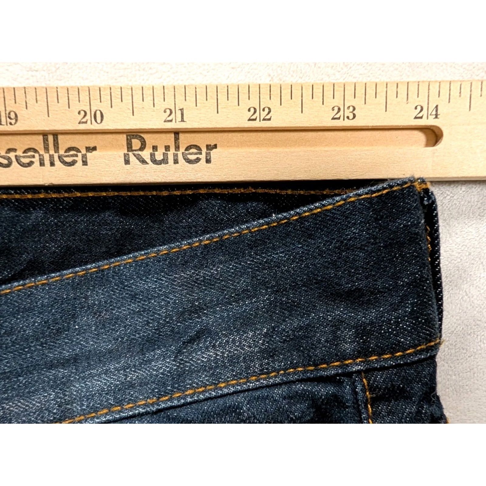 Rocawear VINTAGE Rocawear Jeans Men 48x35 Blue Dark Wash Embroidered Hip Hop 90s VTG Mens Jeans Wide-Leg 48 Inseam 35 in Cotton Denim Size US 32 / EU 48 - 4 Thumbnail