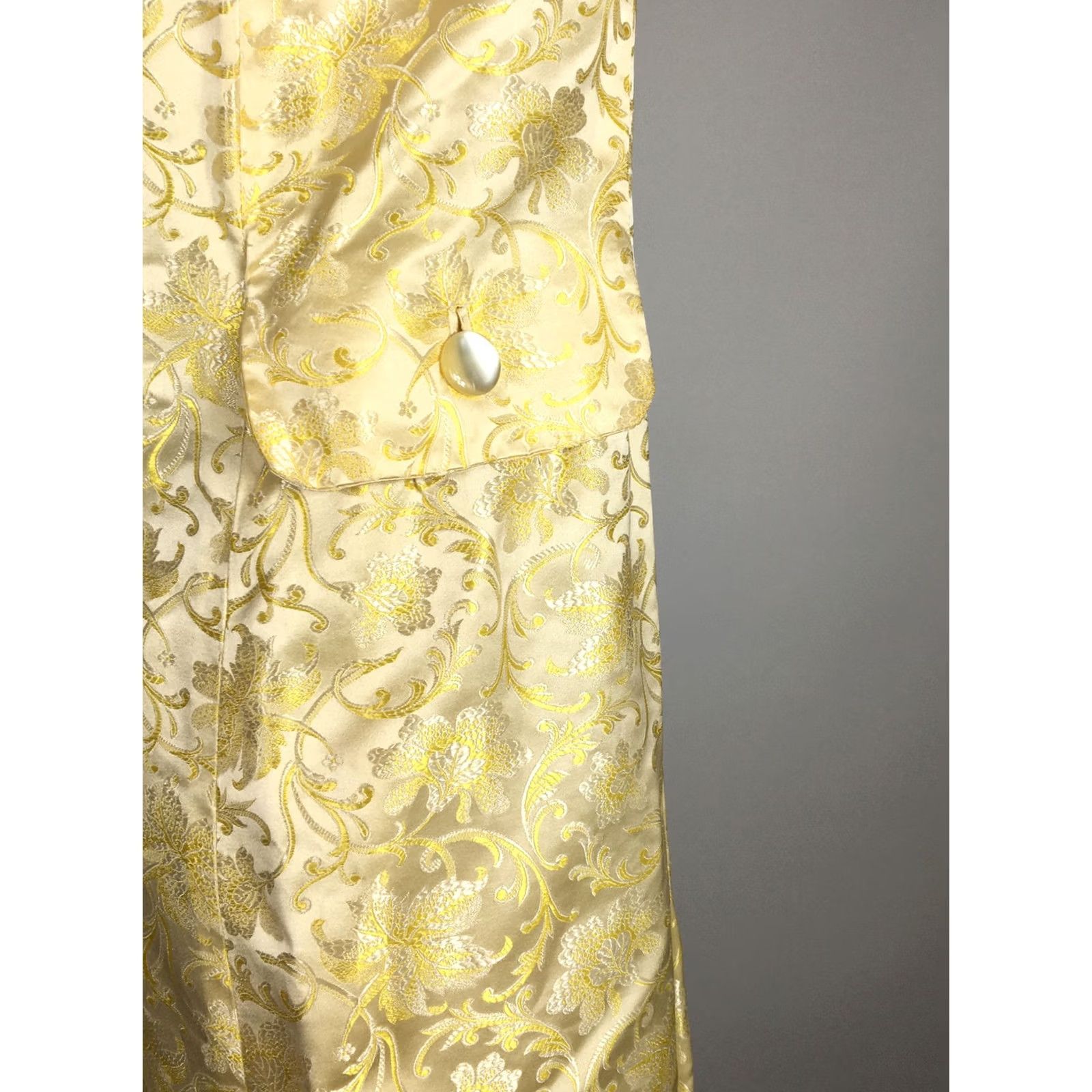 Etro VINTAGE 60s Gold Floral Brocade Formal Evening Dress Mock Neck S/M Button Retro Cotillion Formals Sheath Womens Size S / US 4 / IT 40 - 6 Thumbnail