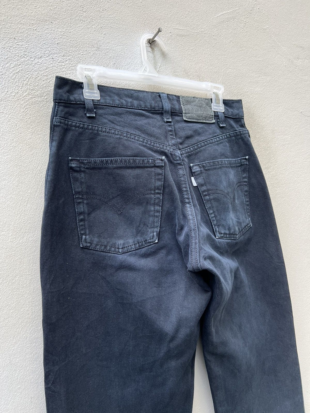 Levi's Vintage 1997 Levi’s Silvertab Fade Black Denim Relaxed Jeans Size US 29 - 15 Thumbnail