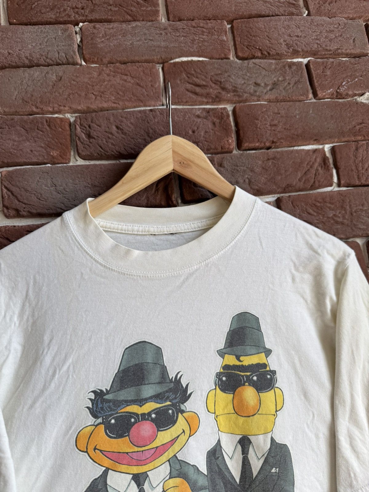Cartoon Network 90s Vintage Sesame Street Bert Ernie T-shirt Man in Black Size US M / EU 48-50 / 2 - 3 Thumbnail