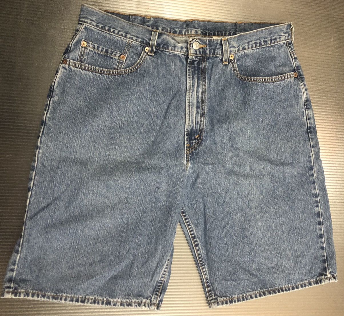 Image of Levis 90's Levi's 569 Stonewashed Loose Straight Fit Shorts Usa in Blue, Men's (Size 38)