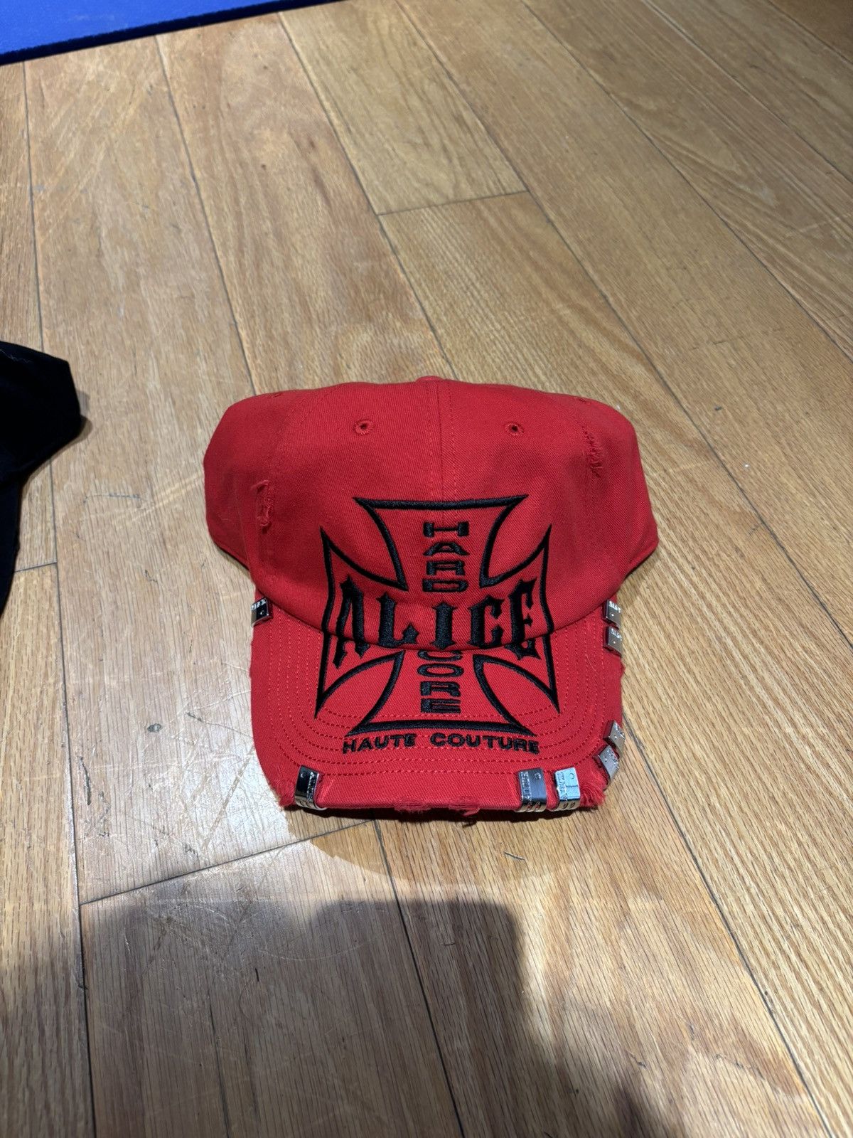 Alice Hollywood Alice Hollywood hardcore hat red Size ONE SIZE - 1 Thumbnail