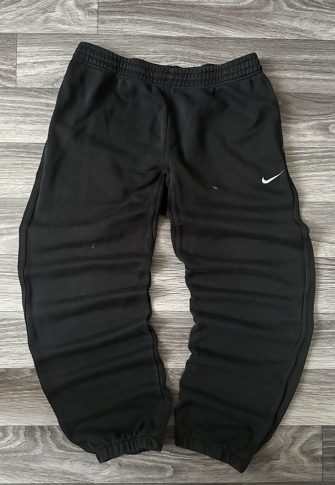 Nike × Vintage Nike Vintage Black Baggy Jogger Small Swoosh acg y2k drip Size US 34 / EU 50 - 1 Thumbnail