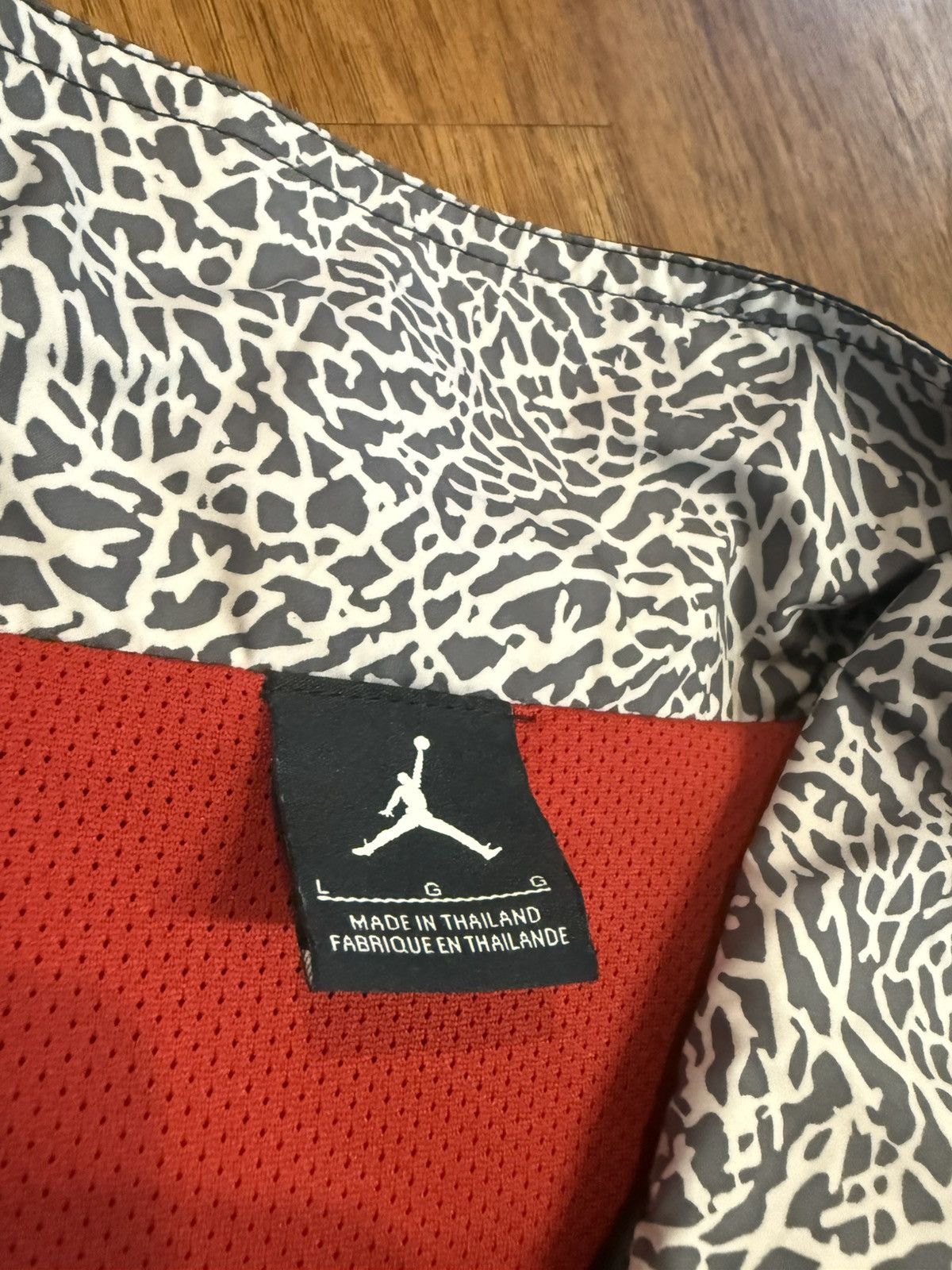 Nike Vintage Nike Jordan AJ3 Cement Jacket Black 100% Authentic L Size US L / EU 52-54 / 3 - 3 Thumbnail