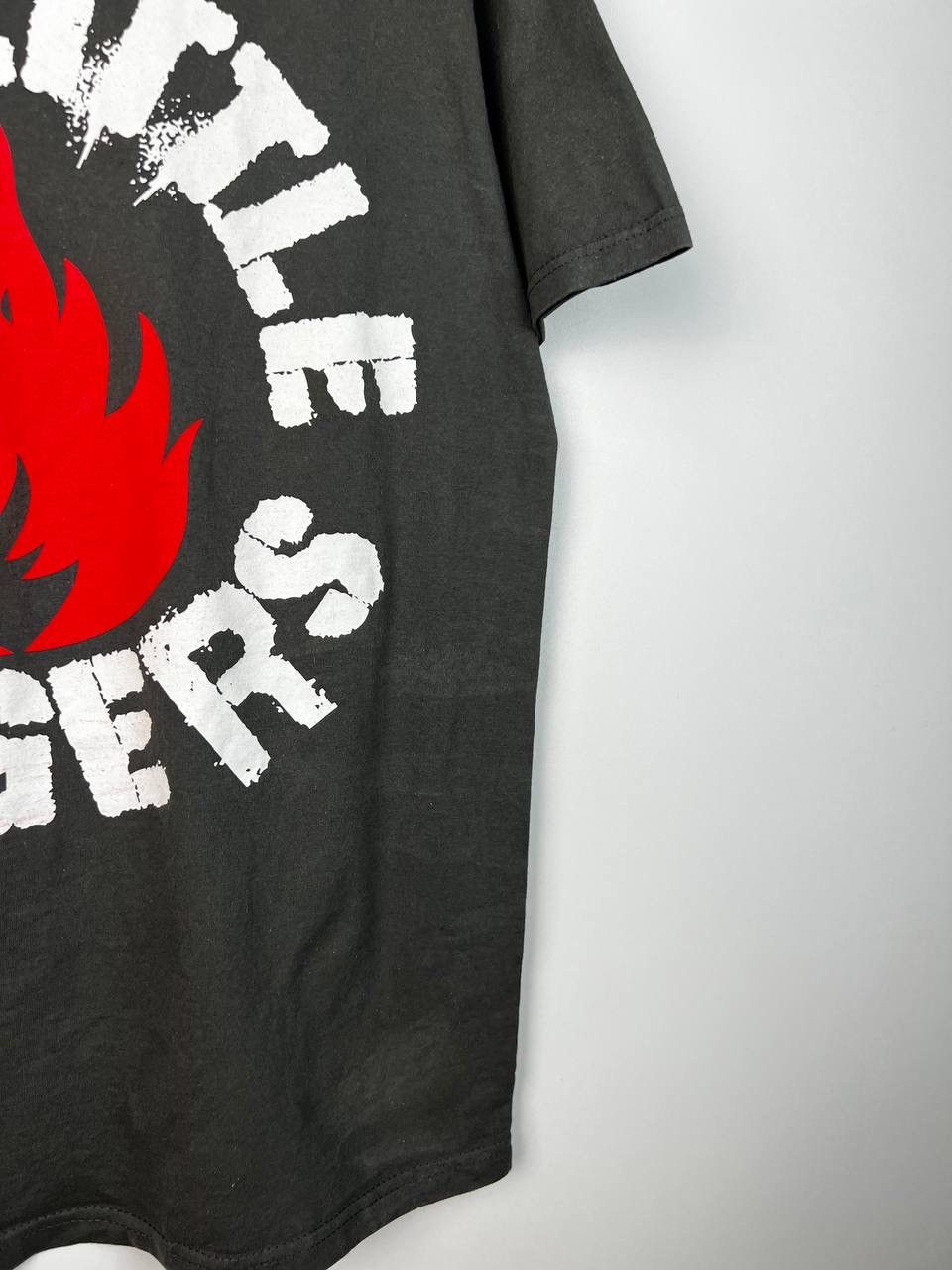 Band Tees Stiff little Fingers NoGoing Back world tour t-shirts size L Size US L / EU 52-54 / 3 - 5 Thumbnail