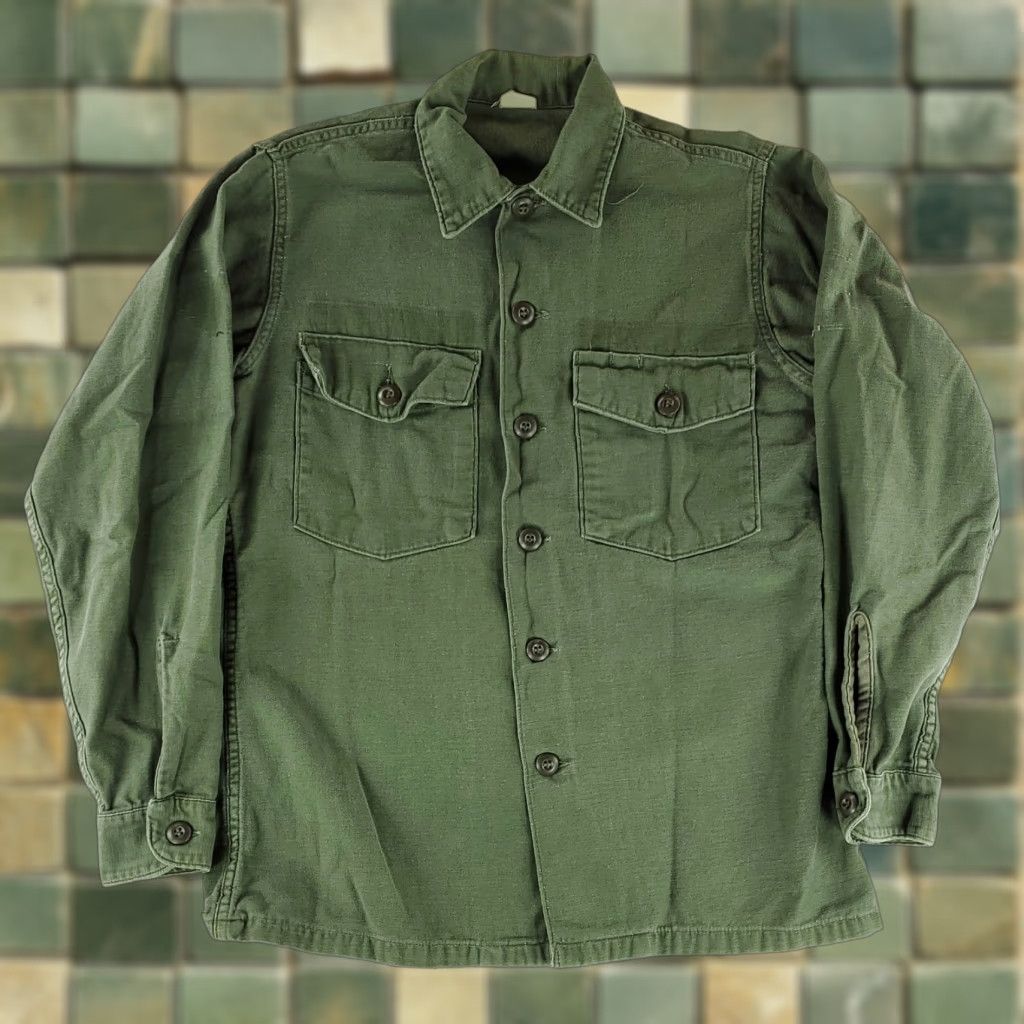 Vintage VINTAGE US Army OG 107 Button Up Field Shirt Sateen Green Mens 15.5x33 M Long Sleeve Mens - VTG 60s Vietman Size US M / EU 48-50 / 2 - 1 Thumbnail
