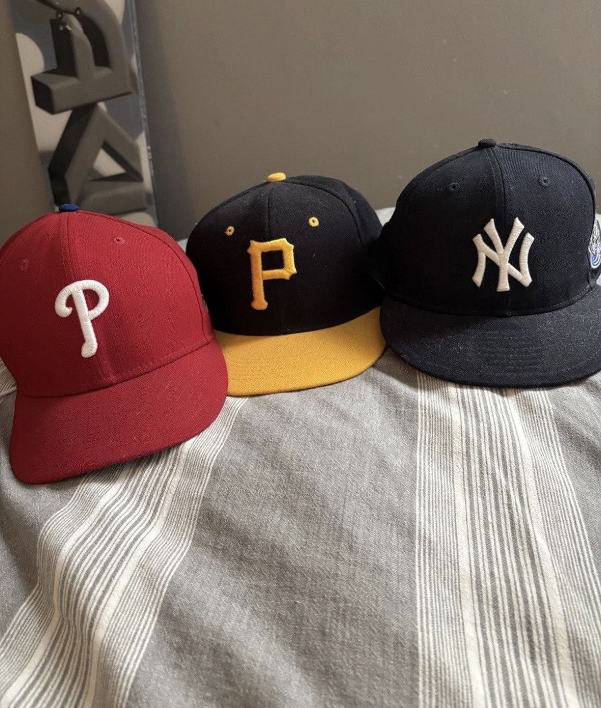 MLB MLB Hat Package Deal Phillies x Yankees x Pirates Size ONE SIZE - 1 Thumbnail