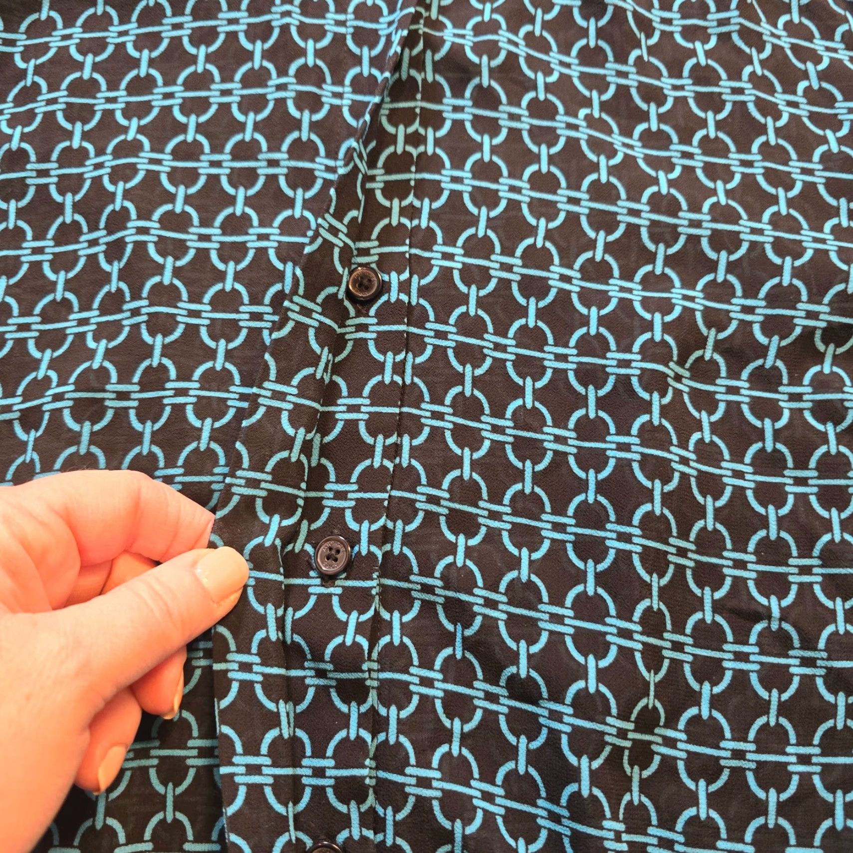 Michael Kors Michael Kors Top Womens Large Black Blue Button Up Geometric Career Casual Size L / US 10 / IT 46 - 7 Thumbnail