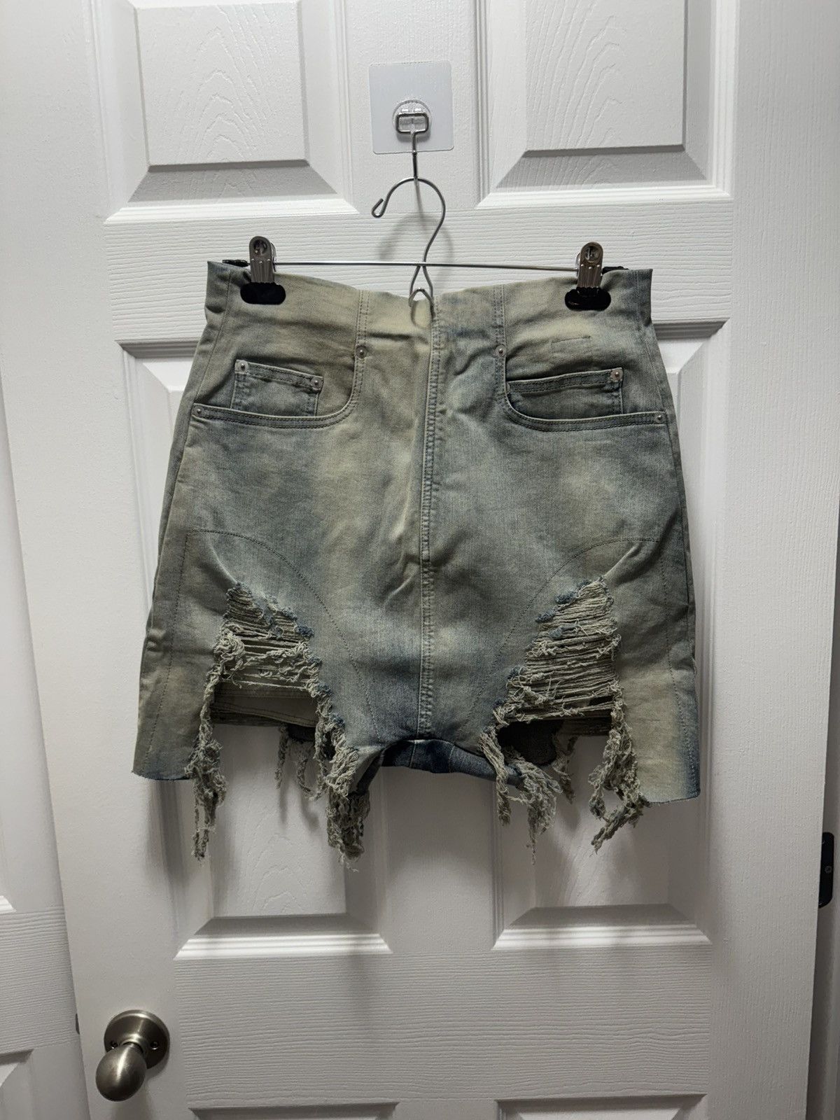 Rick Owens Drkshdw Rick Owens DRKSHDW Blue Dirt Cutoff Distressed Denim Shorts Size US 32 / EU 48 - 1 Thumbnail