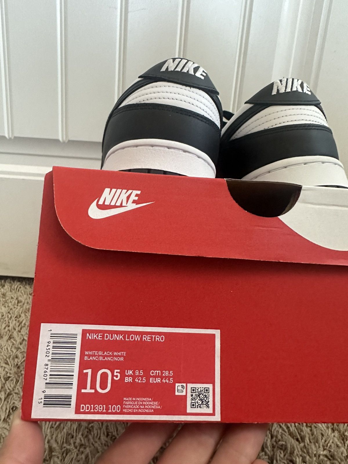 Nike Nike Panda Dunks Size US 10.5 / EU 43-44 - 4 Thumbnail