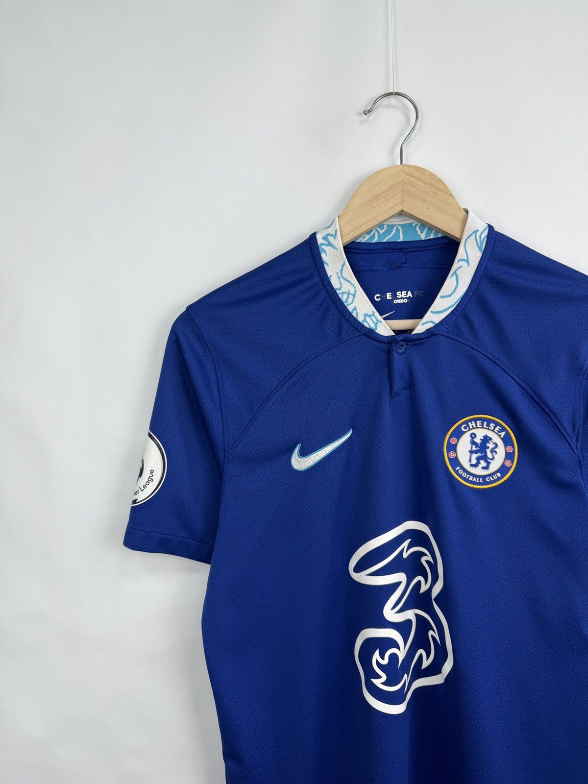 Chelsea Soccer 🏴󠁧󠁢󠁥󠁮󠁧󠁿 2023 Nike Chelsea Premier League Soccer Jersey T-Shirt Y2K Size US S / EU 44-46 / 1 - 2 Thumbnail