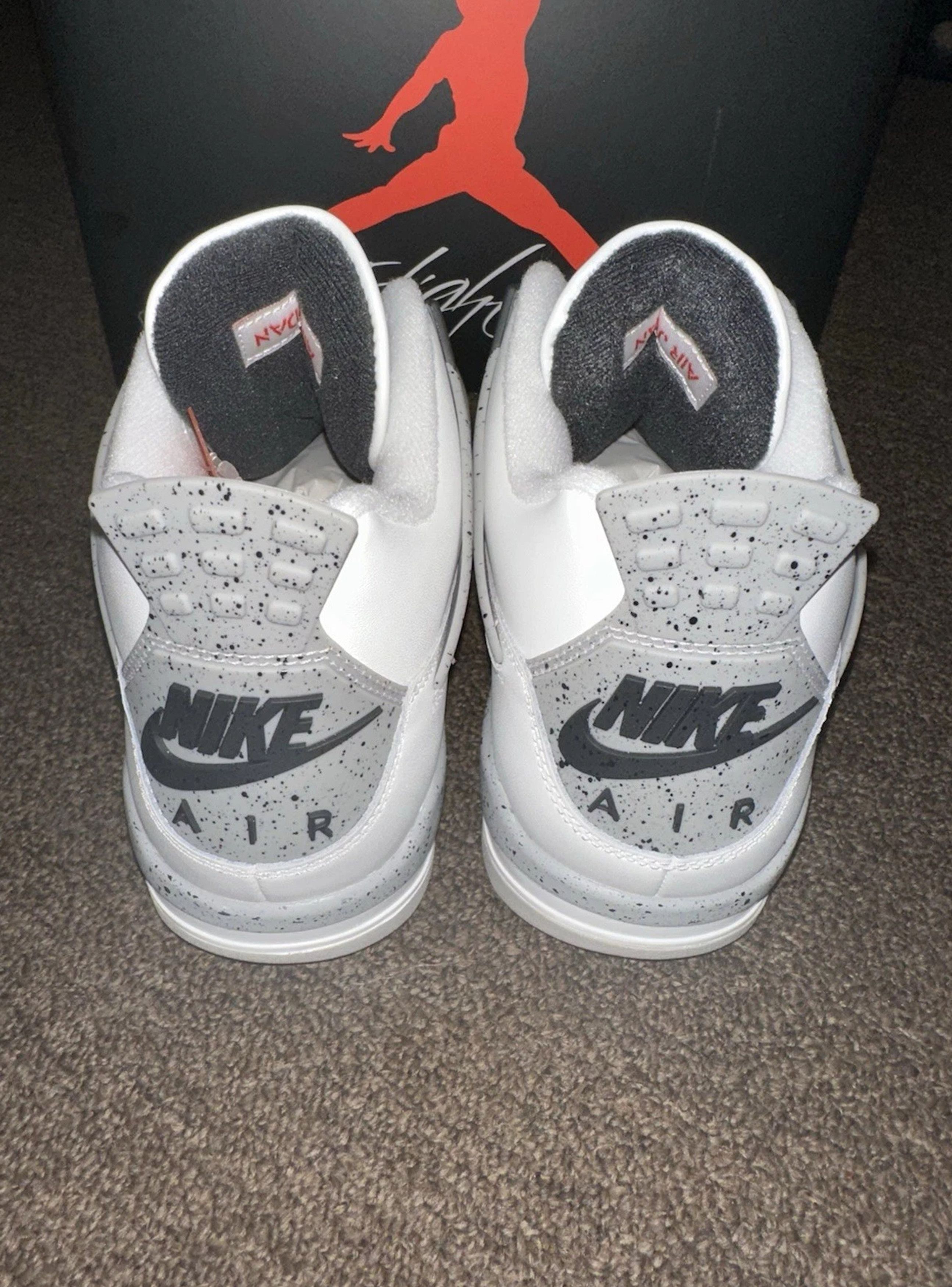 Air Jordan White Cement