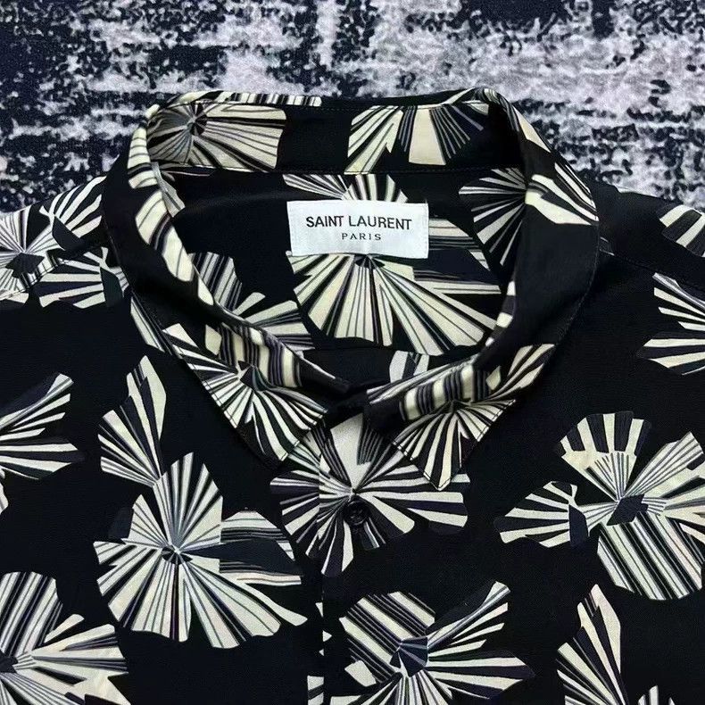 Saint Laurent Paris Saint Laurent Paris Geometric Silk Short Sleeve Shirt-2506 Size US L / EU 52-54 / 3 - 2 Thumbnail